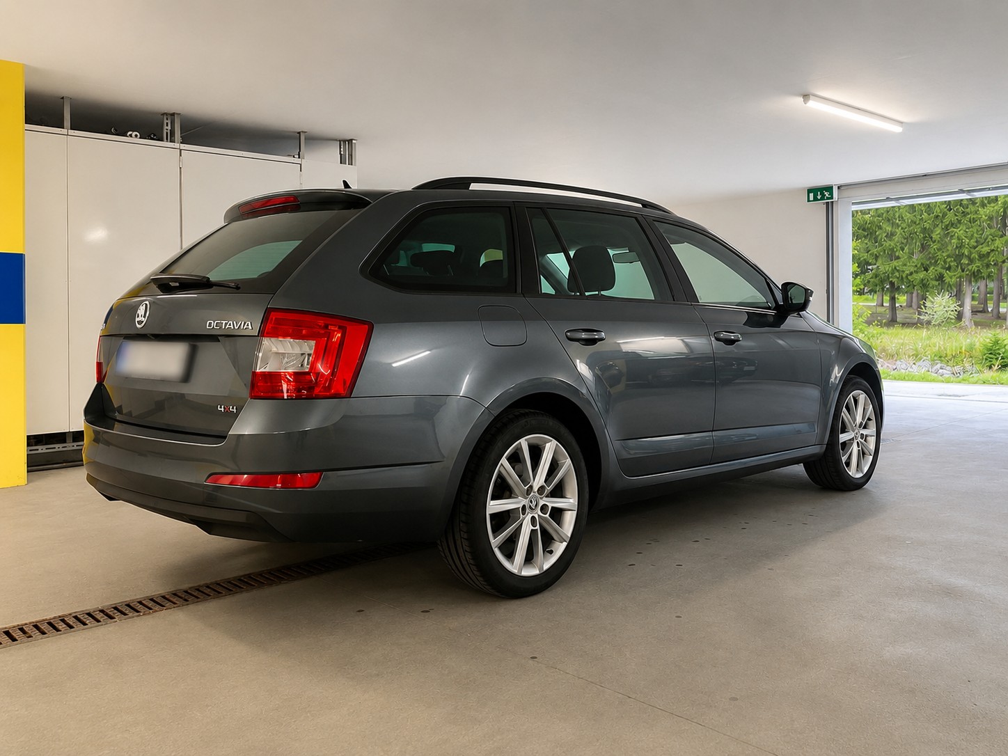 SKODA 2.0 TDI 184 Swiss Joy 4x4 DSG-image-1
