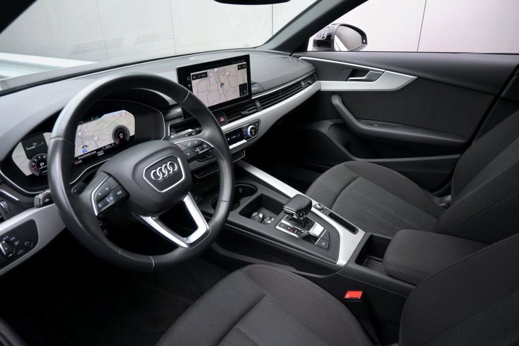 AUDI A4 Avant 2.0 TDI 35 S-tronic-image-8