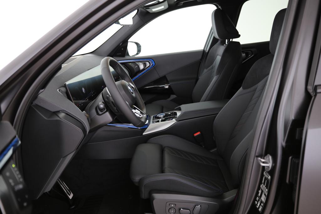 BMW X3 20i xDrive-image-15