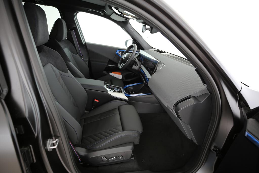 BMW X3 20i xDrive-image-18