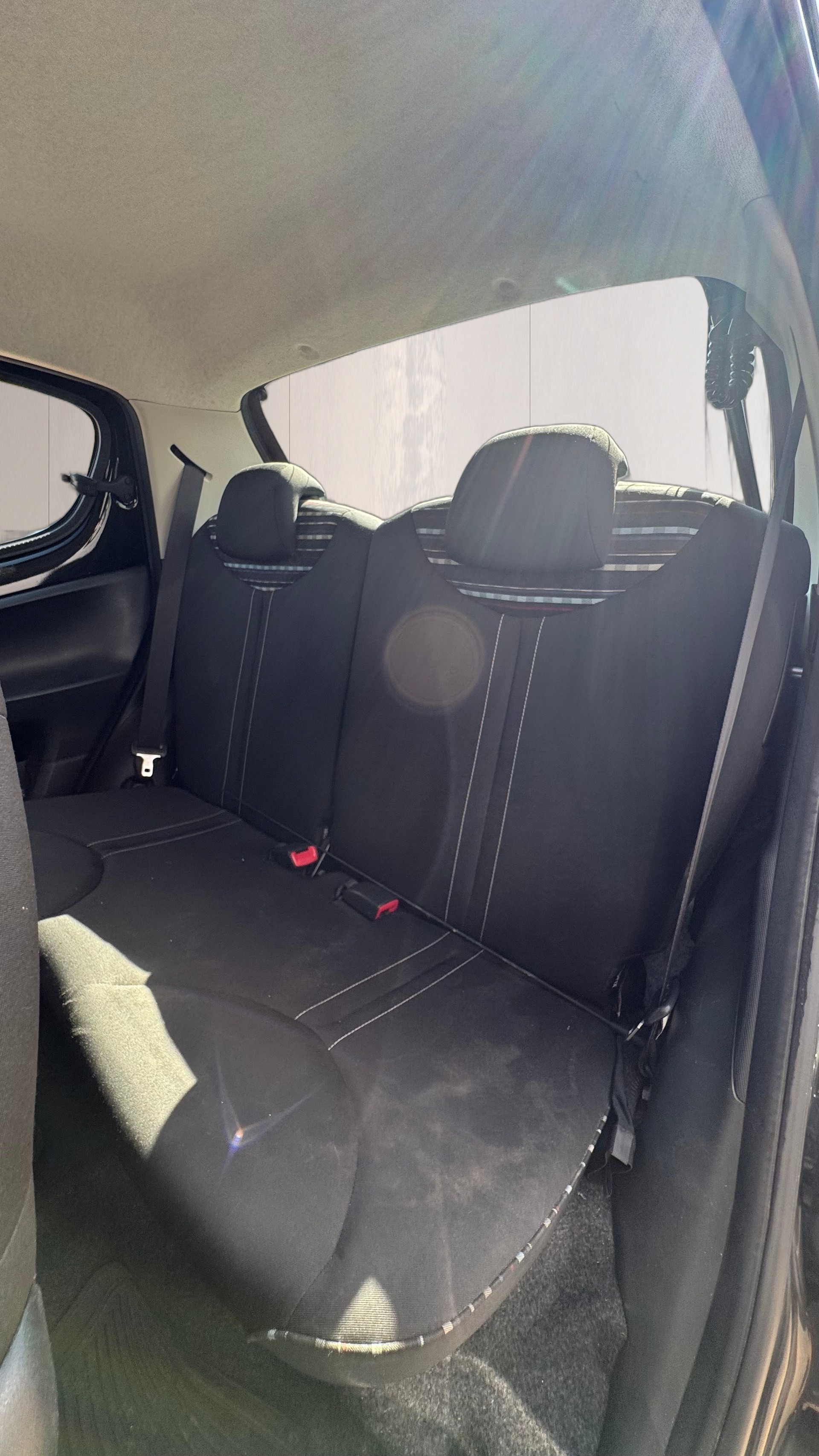CITROEN C1 1.0i Attraction-image-19