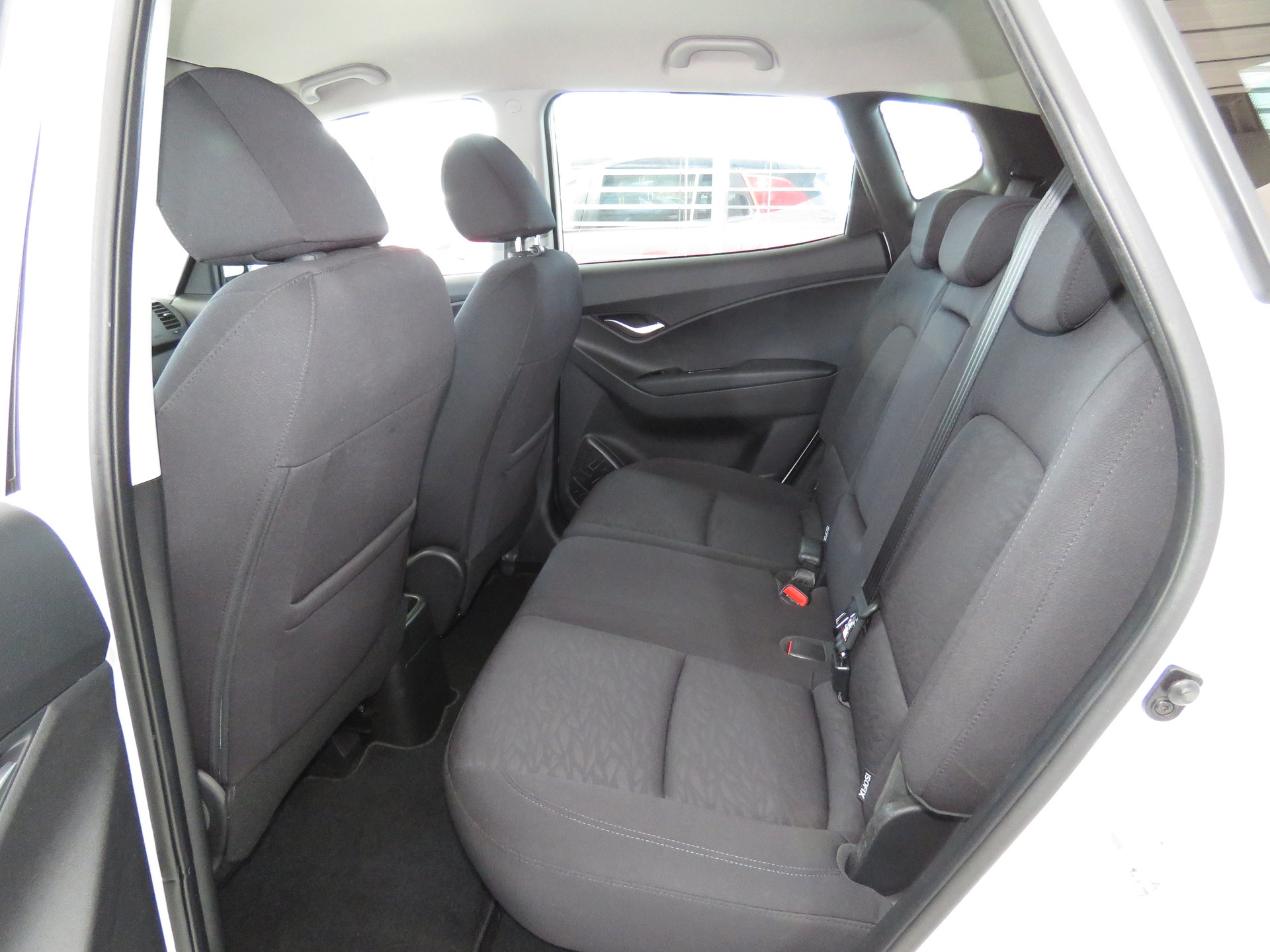 HYUNDAI iX20 1.6 Amplia Automat-image-8