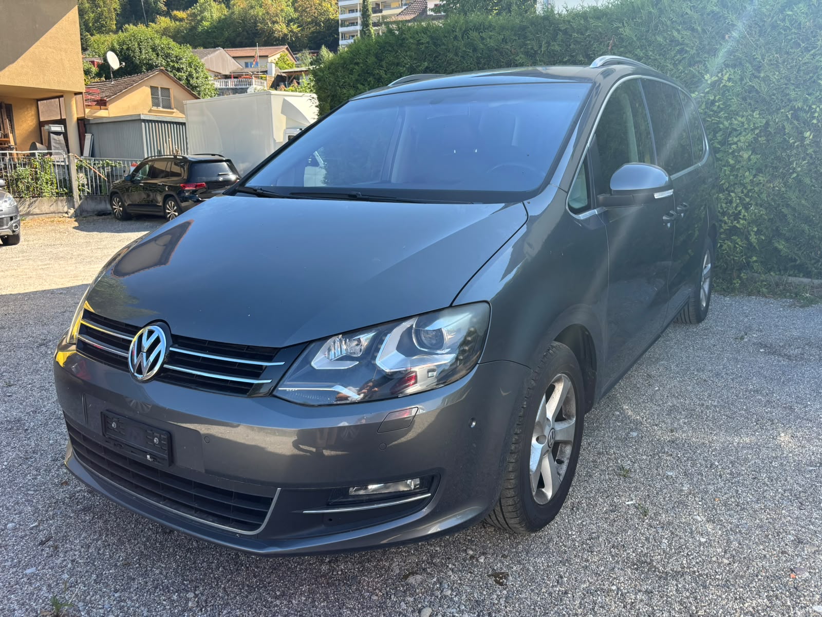 VW Sharan 2.0 TDI BlueMotion Technology Highline DSG-image-0