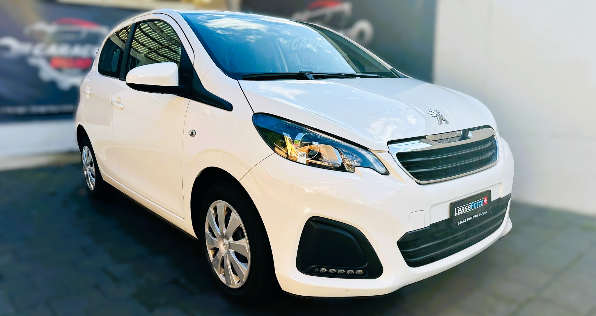Car photo