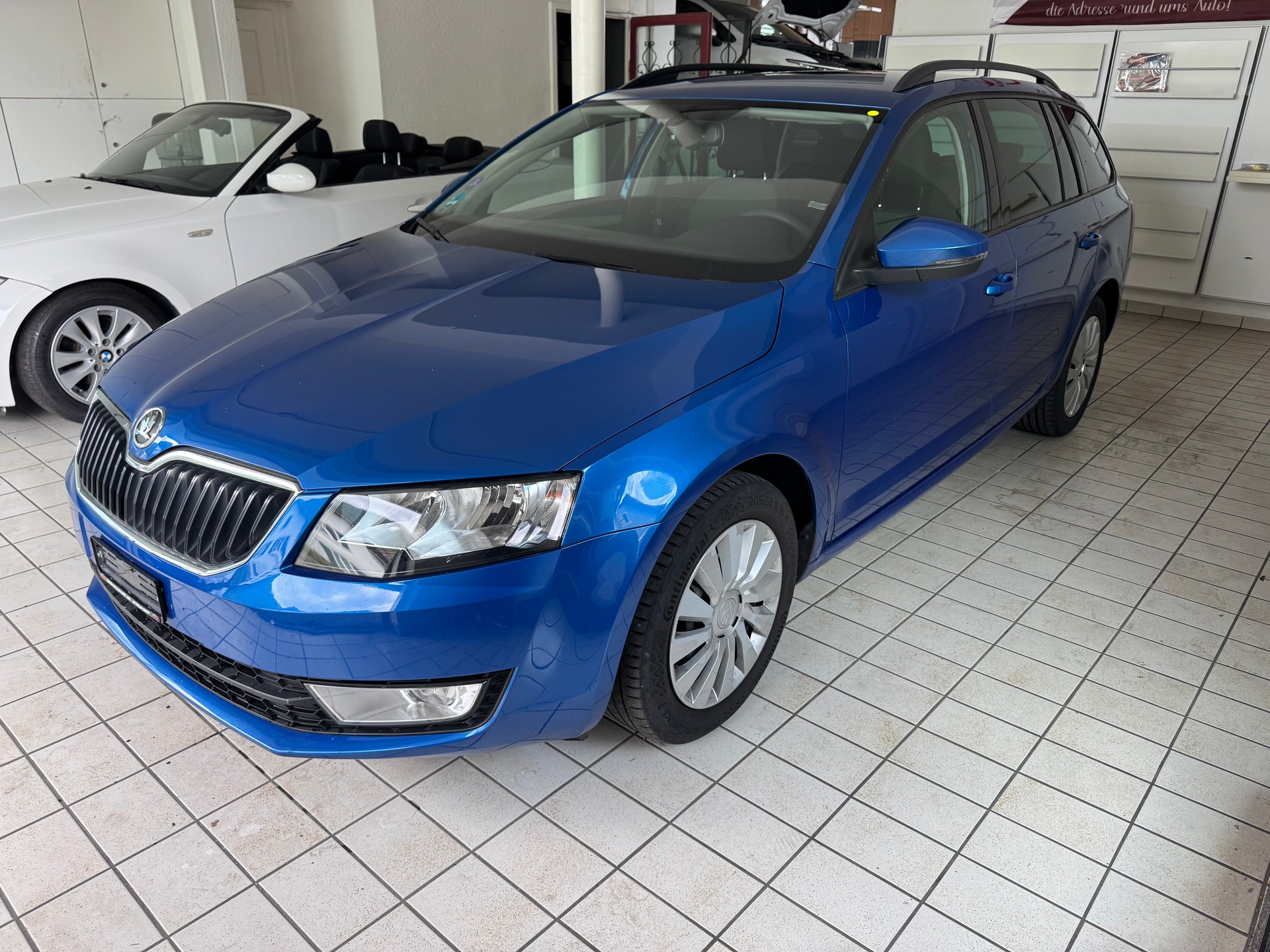 SKODA Octavia Combi 1.8 TSI Ambition 4x4 DSG-image-2