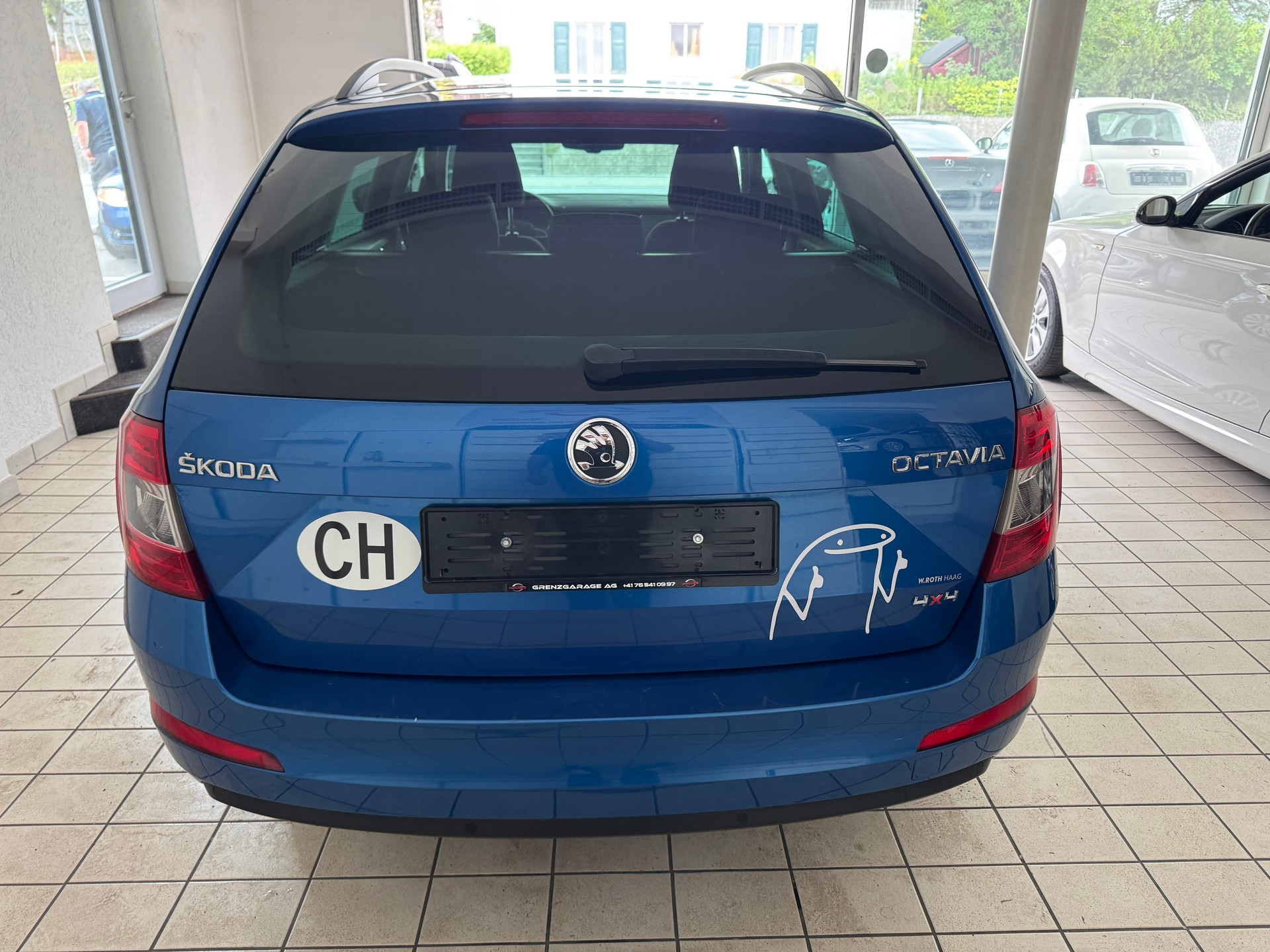 SKODA Octavia Combi 1.8 TSI Ambition 4x4 DSG-image-5