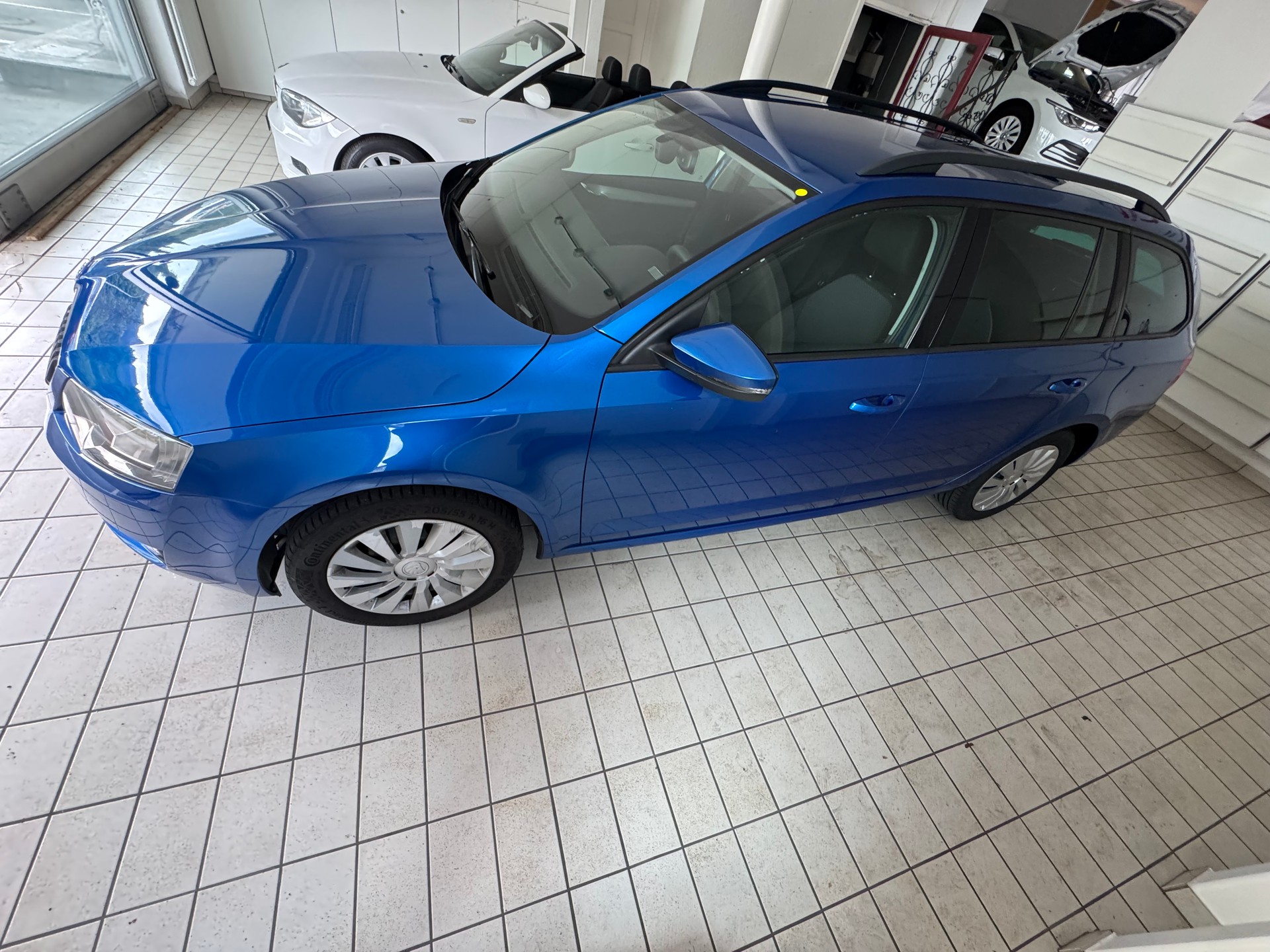 SKODA Octavia Combi 1.8 TSI Ambition 4x4 DSG-image-3