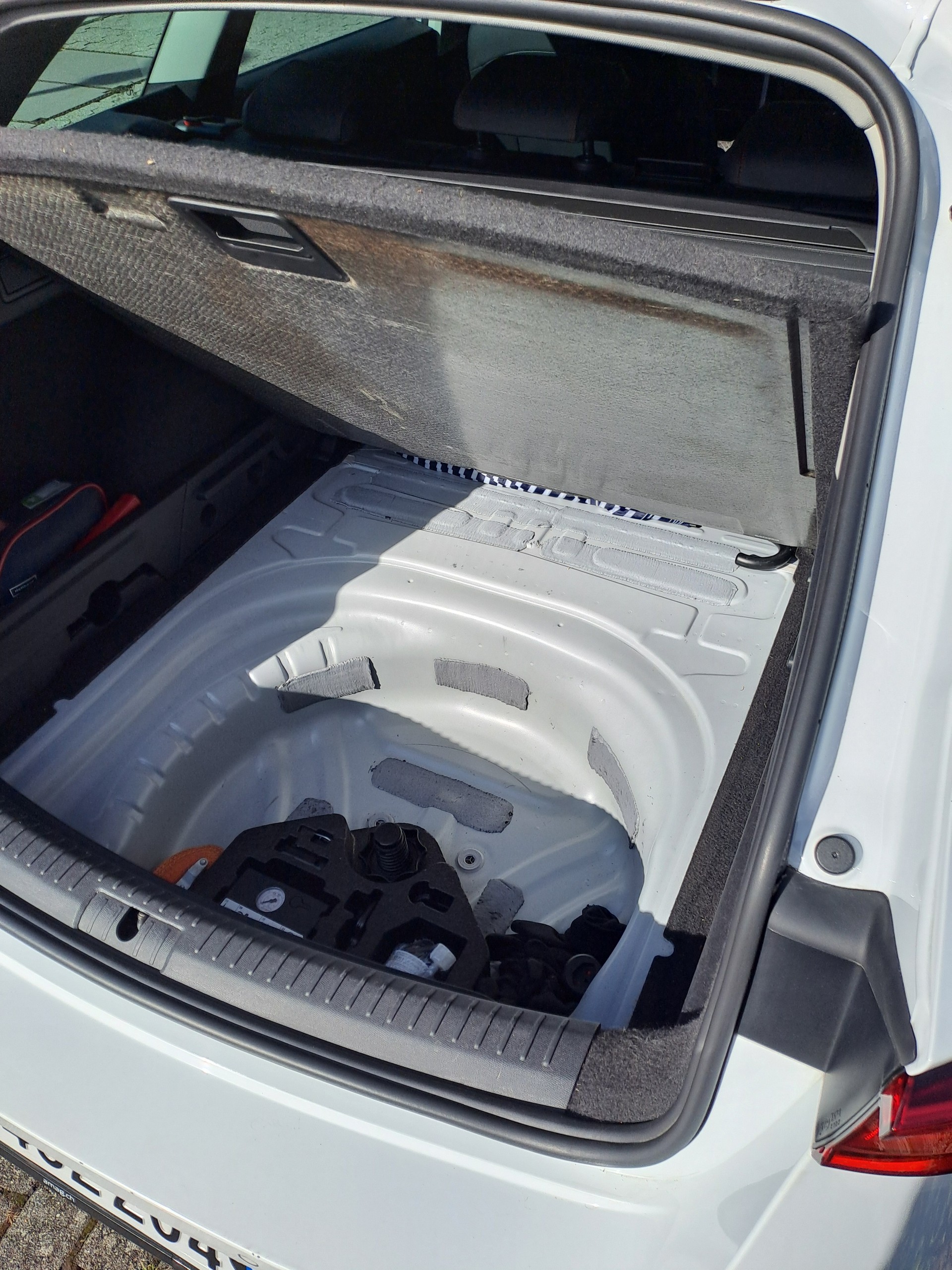 SEAT 1.5 eTSI 150 FR DSG-image-6