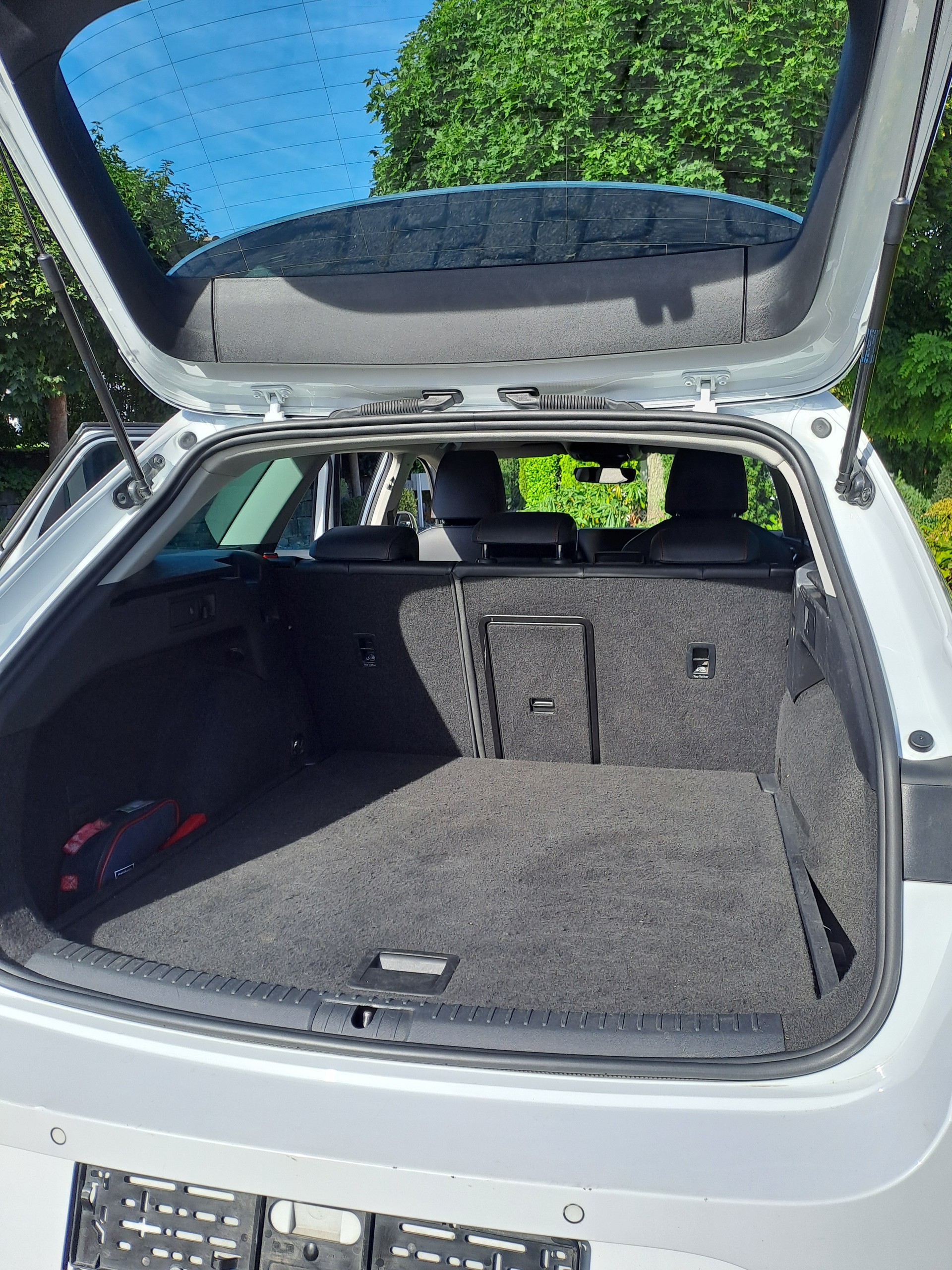 SEAT 1.5 eTSI 150 FR DSG-image-8