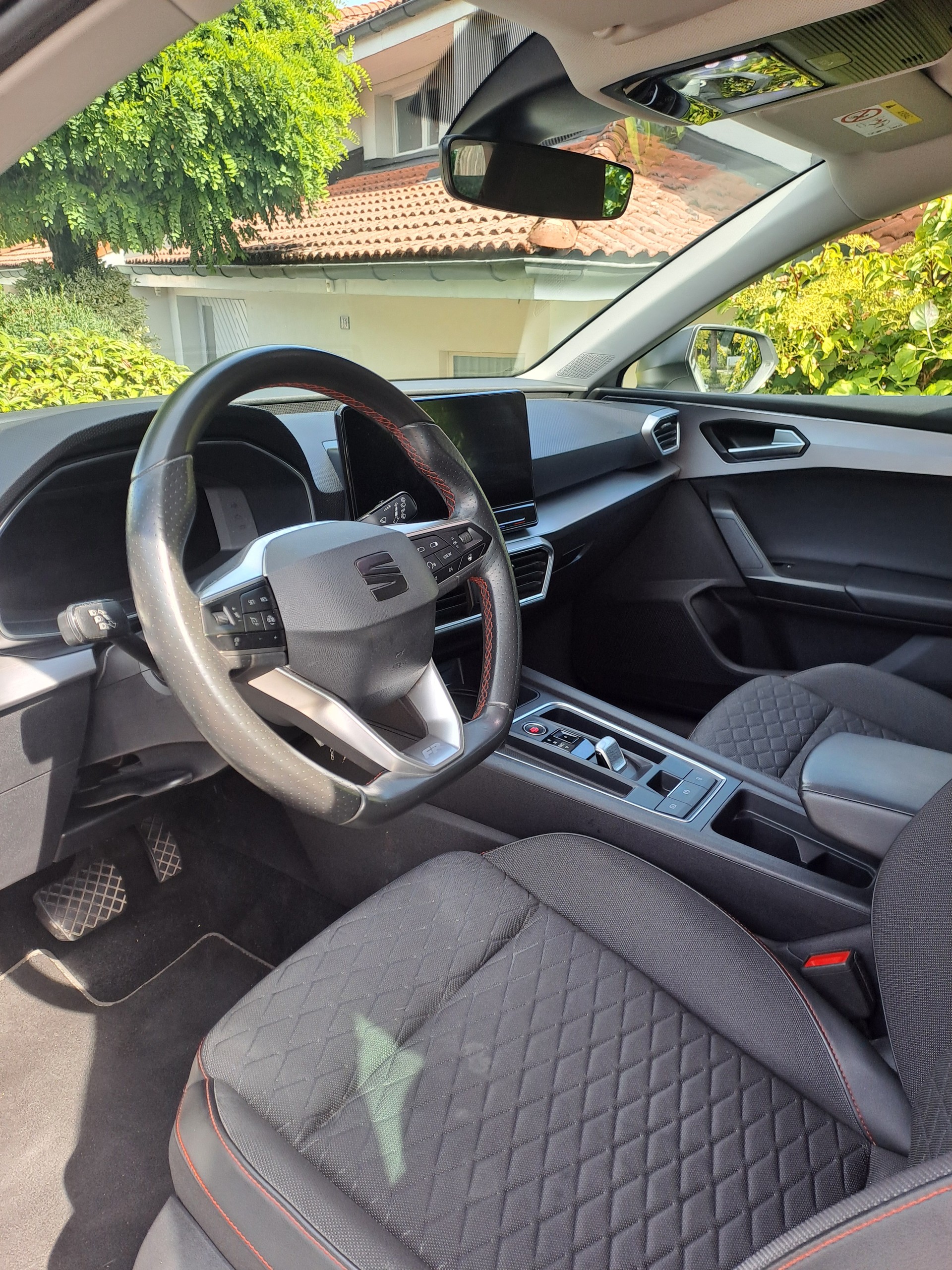 SEAT 1.5 eTSI 150 FR DSG-image-12