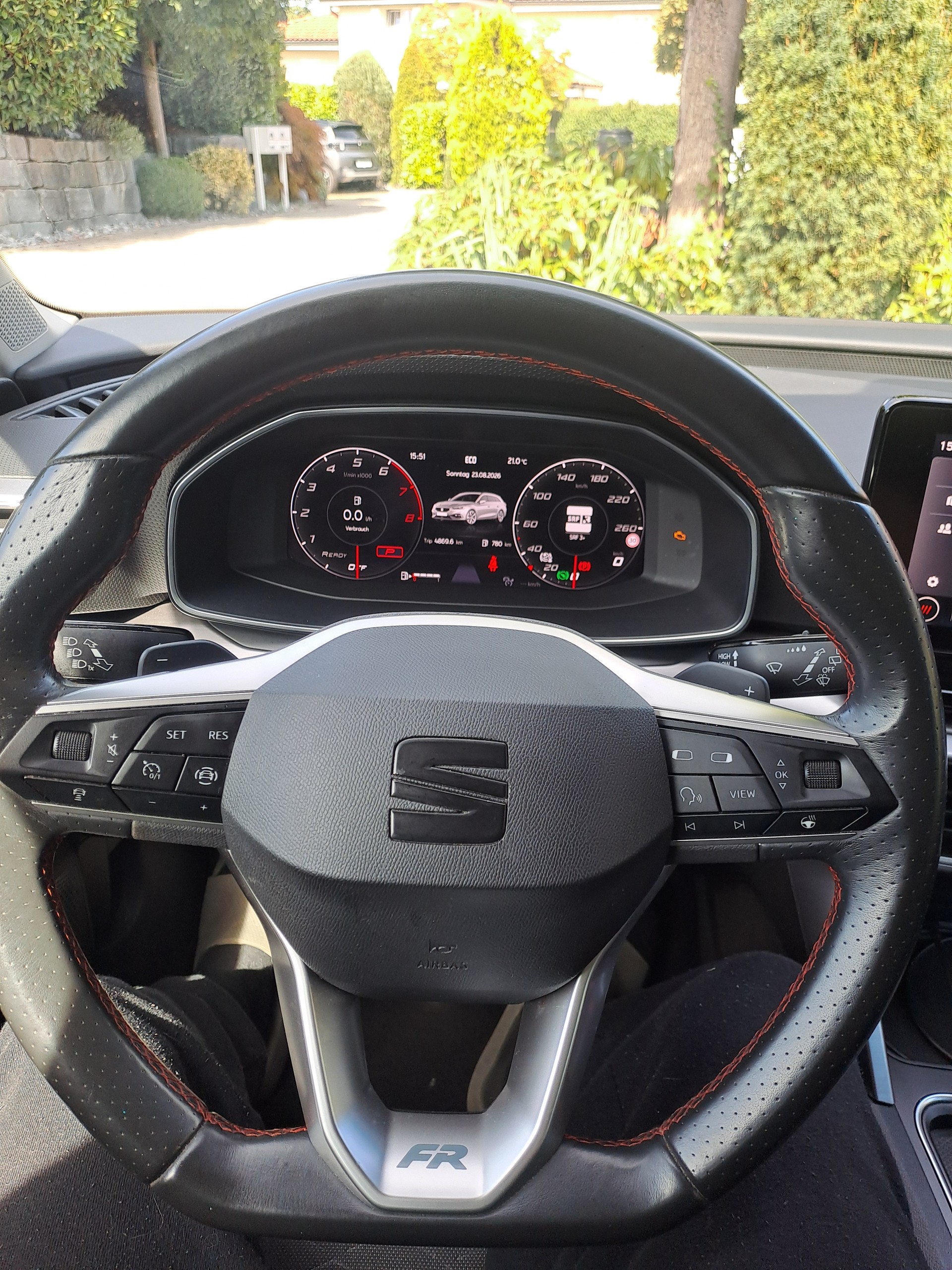 SEAT 1.5 eTSI 150 FR DSG-image-11
