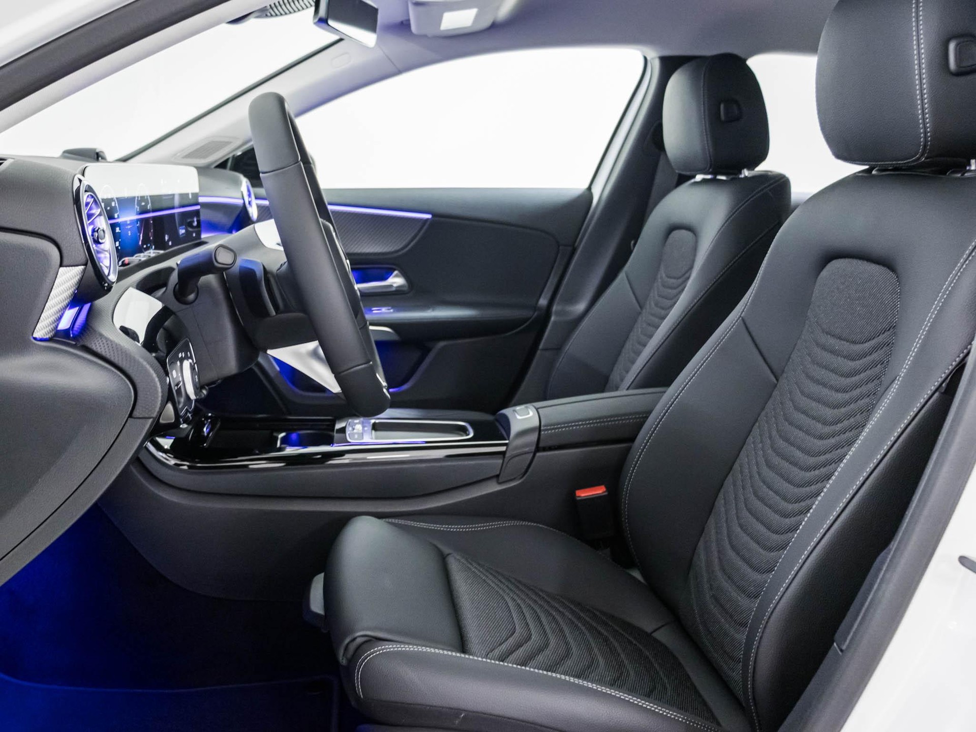 MERCEDES-BENZ A 200 Night Star-image-6