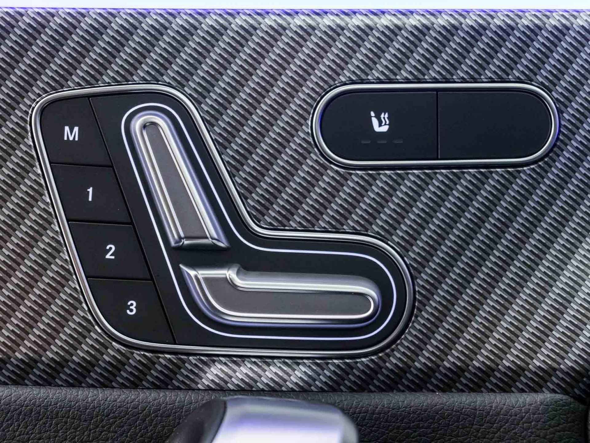 MERCEDES-BENZ A 200 Night Star-image-11