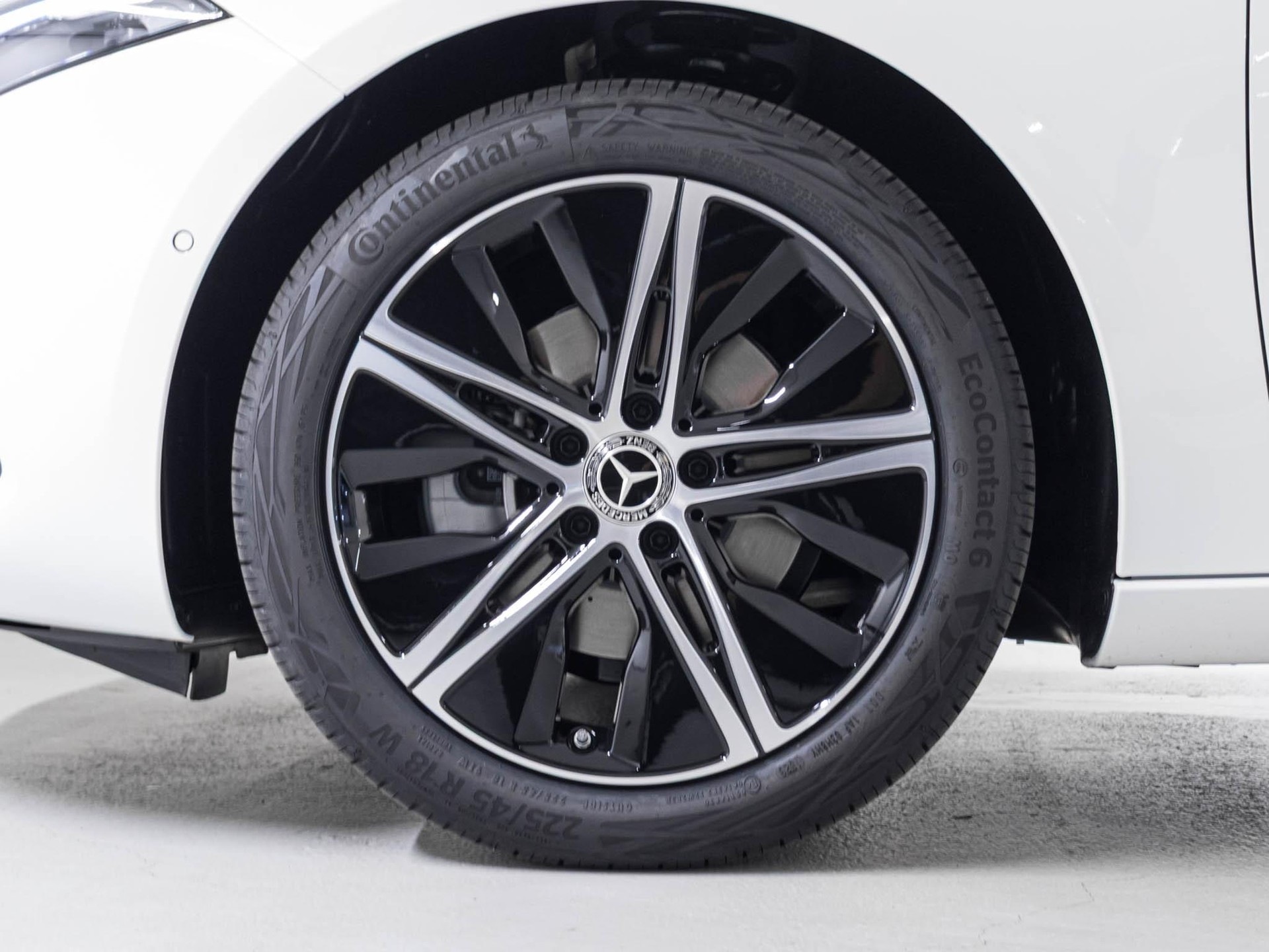 MERCEDES-BENZ A 200 Night Star-image-13