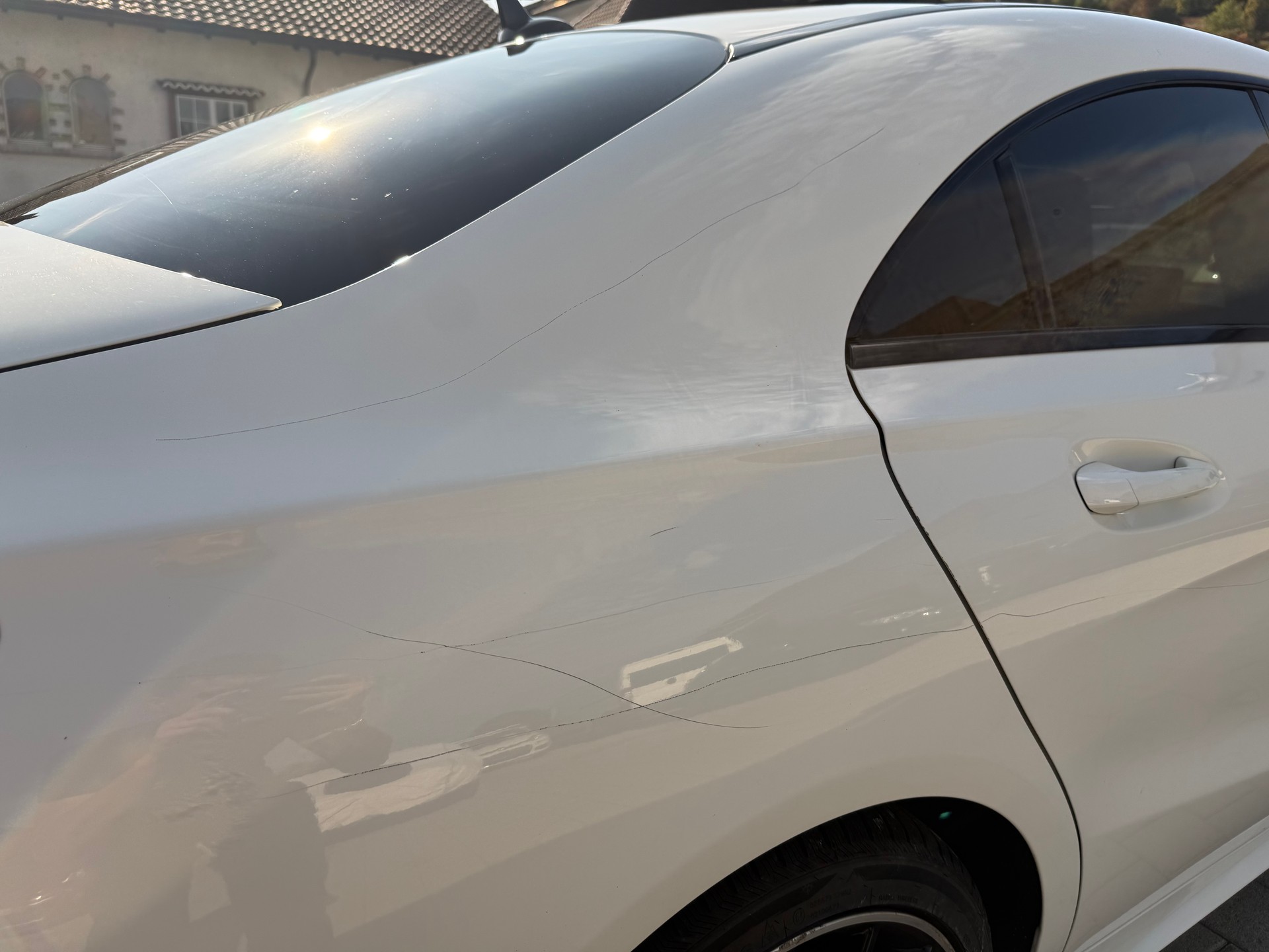MERCEDES-BENZ CLA 220 d AMG Line 4Matic 7G-DCT-image-11
