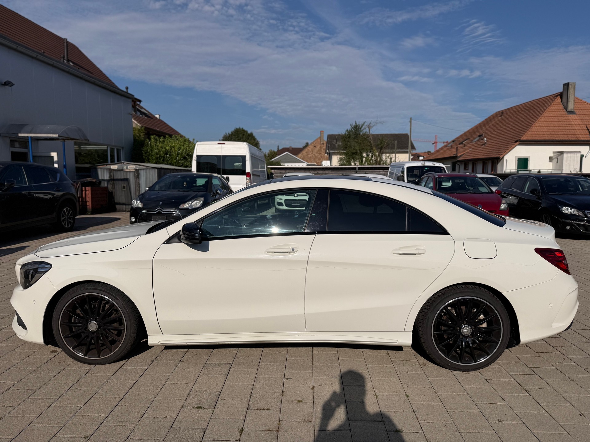 MERCEDES-BENZ CLA 220 d AMG Line 4Matic 7G-DCT-image-21