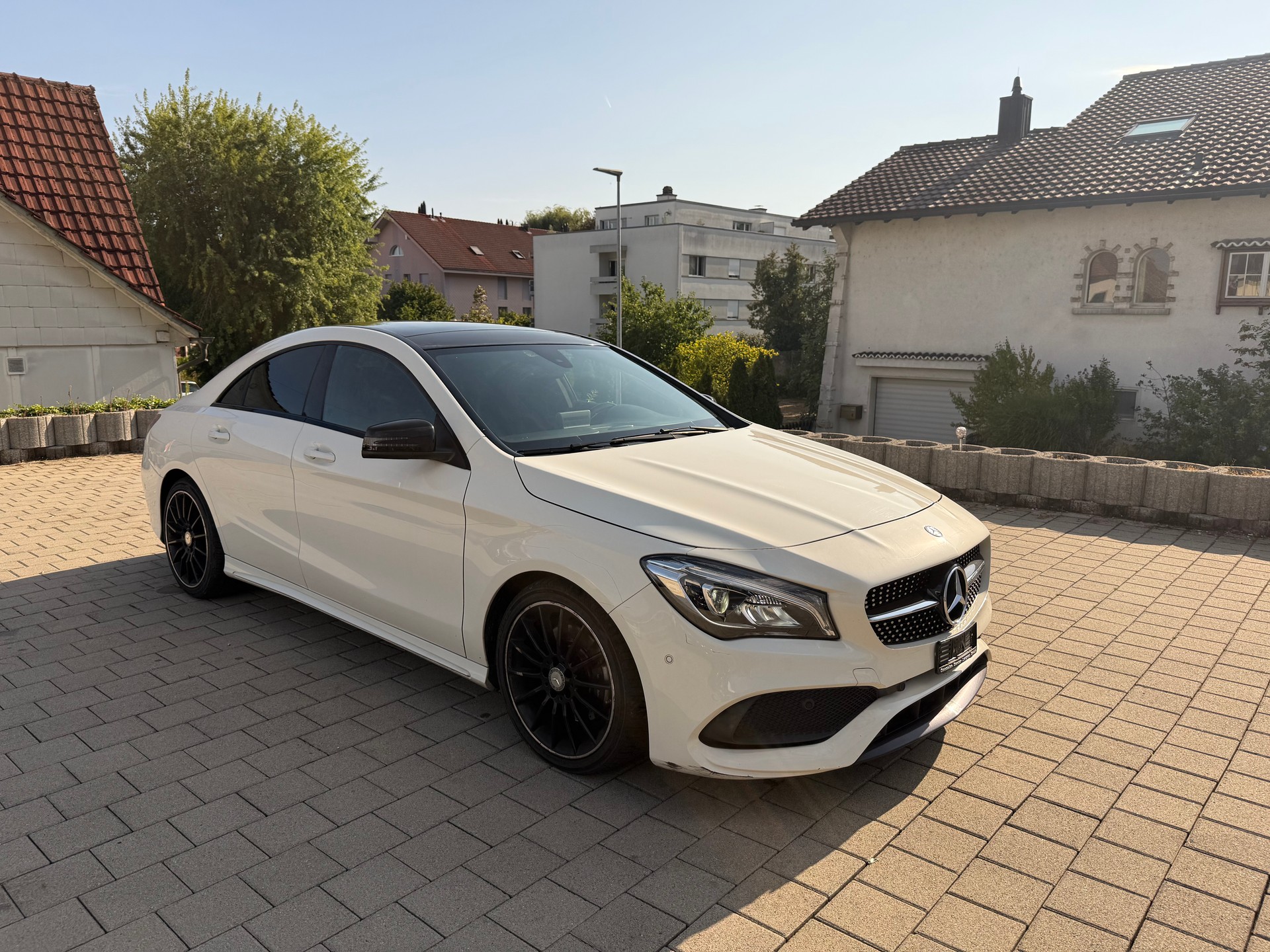 MERCEDES-BENZ CLA 220 d AMG Line 4Matic 7G-DCT-image-5