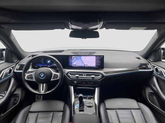 BMW i4 M50-image-10