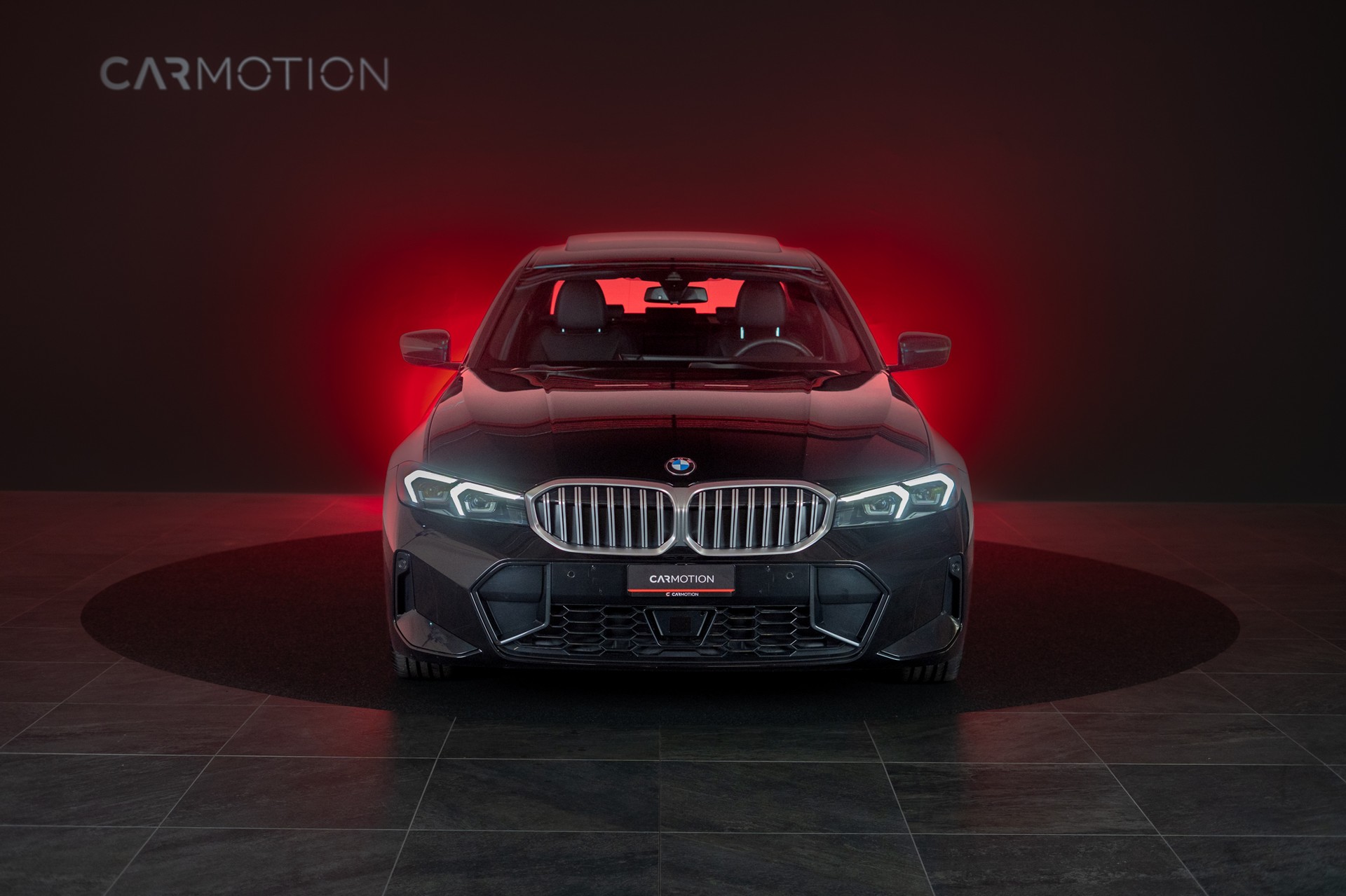 BMW 330d xDrive SAG / LCI / Glasdach / Rückfahrkamera / Ambientebeleuchtung-image-1