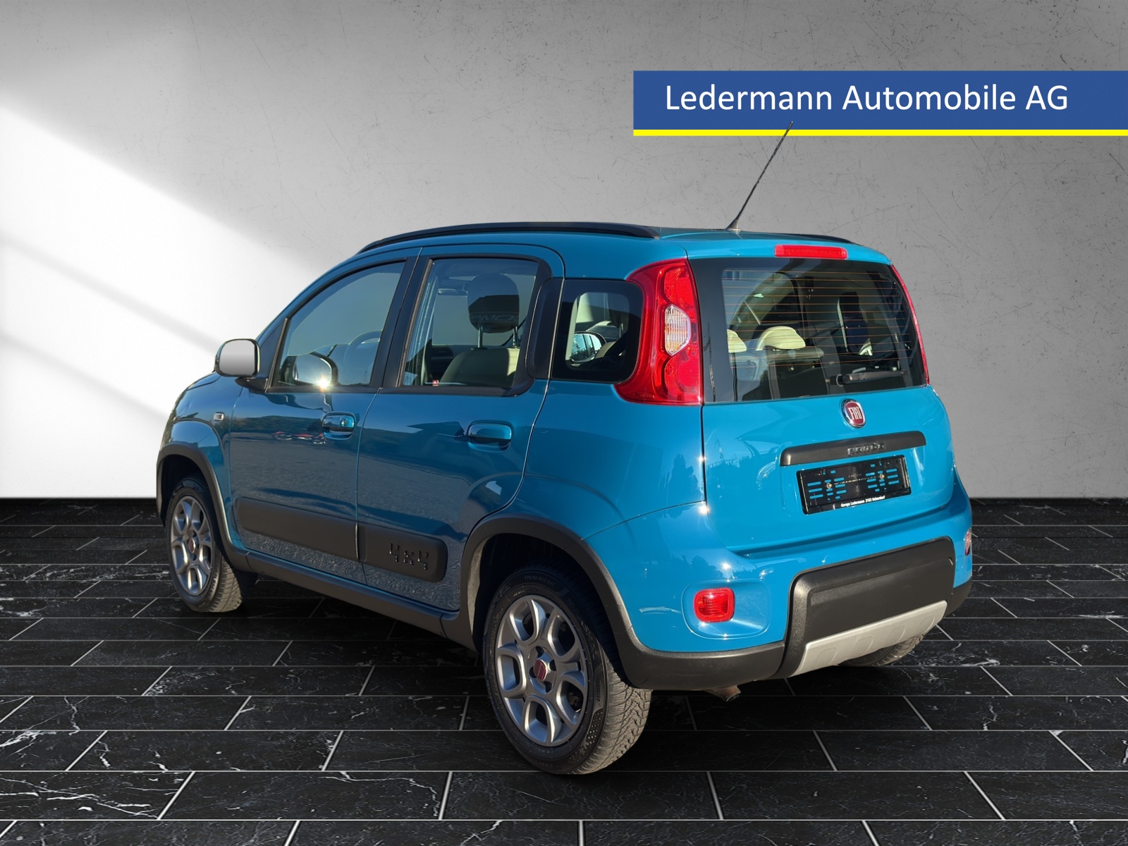 FIAT Panda 0.9 Twinair Turbo Climbing 4x4-image-2