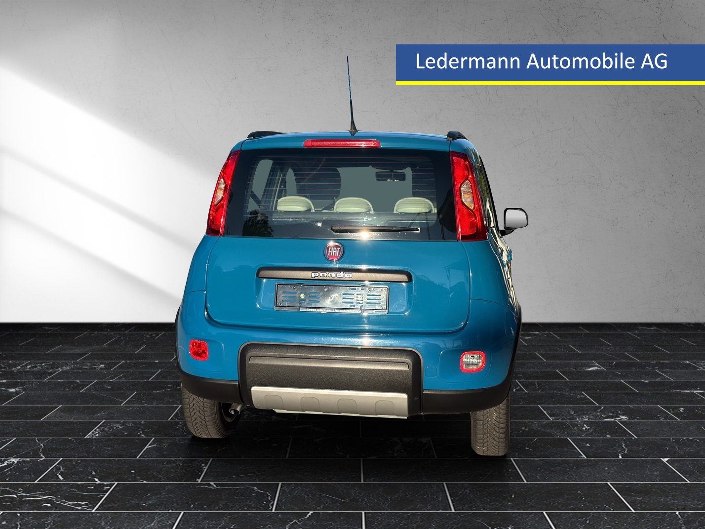 FIAT Panda 0.9 Twinair Turbo Climbing 4x4-image-3