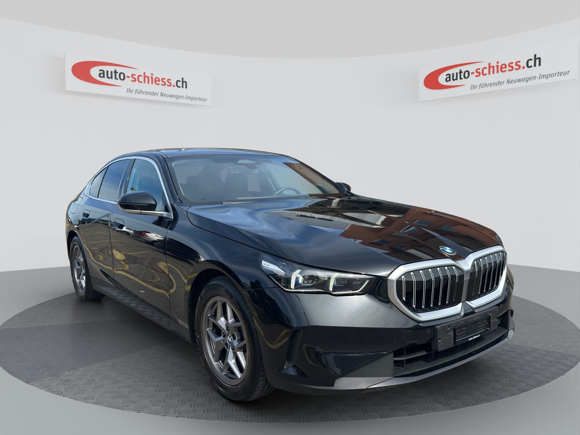 BMW 520i Steptronic-image-1