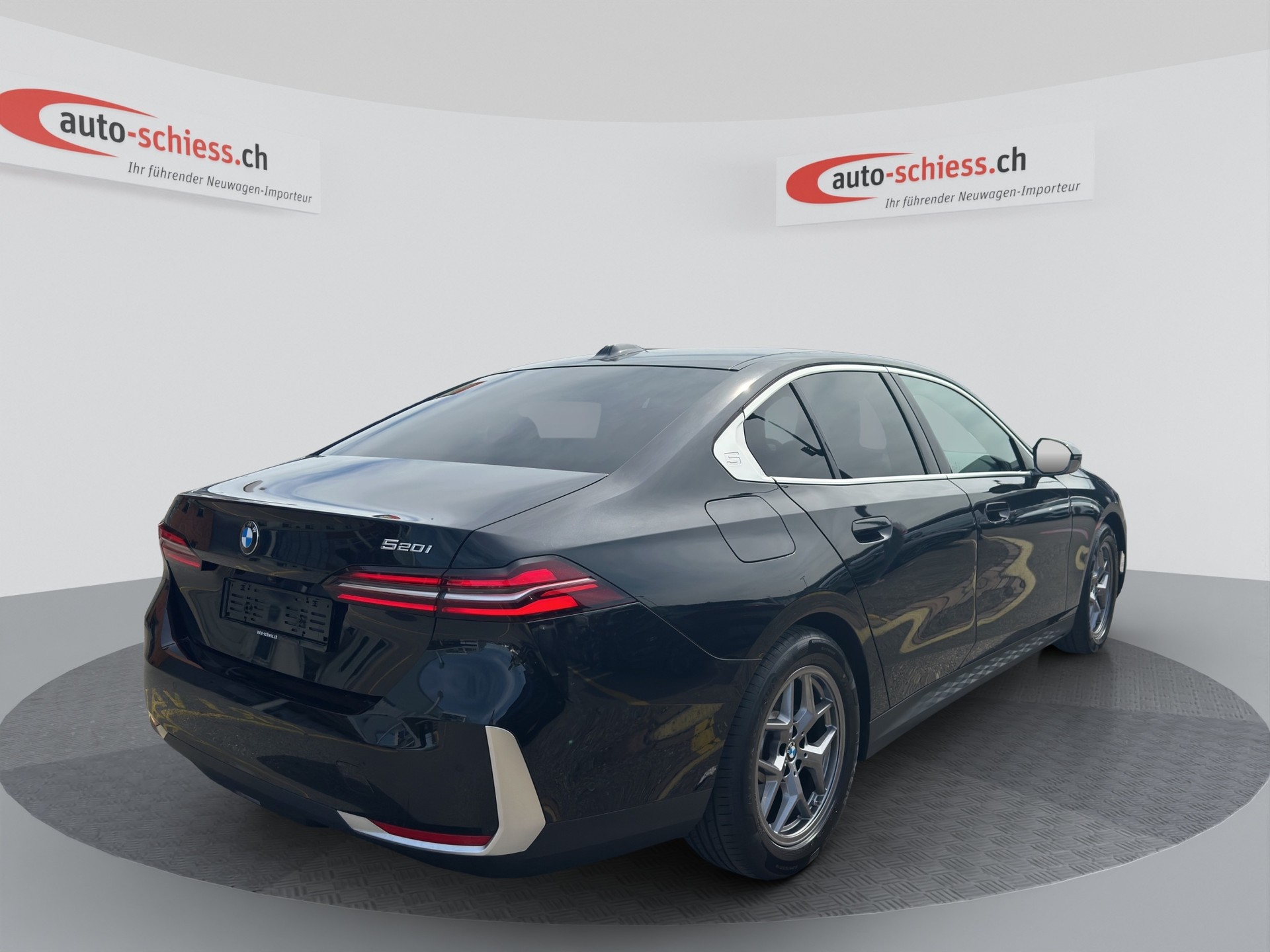 BMW 520i Steptronic-image-4