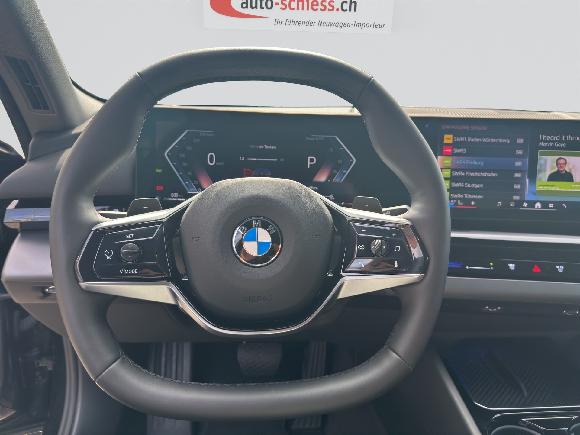 BMW 520i Steptronic-image-11
