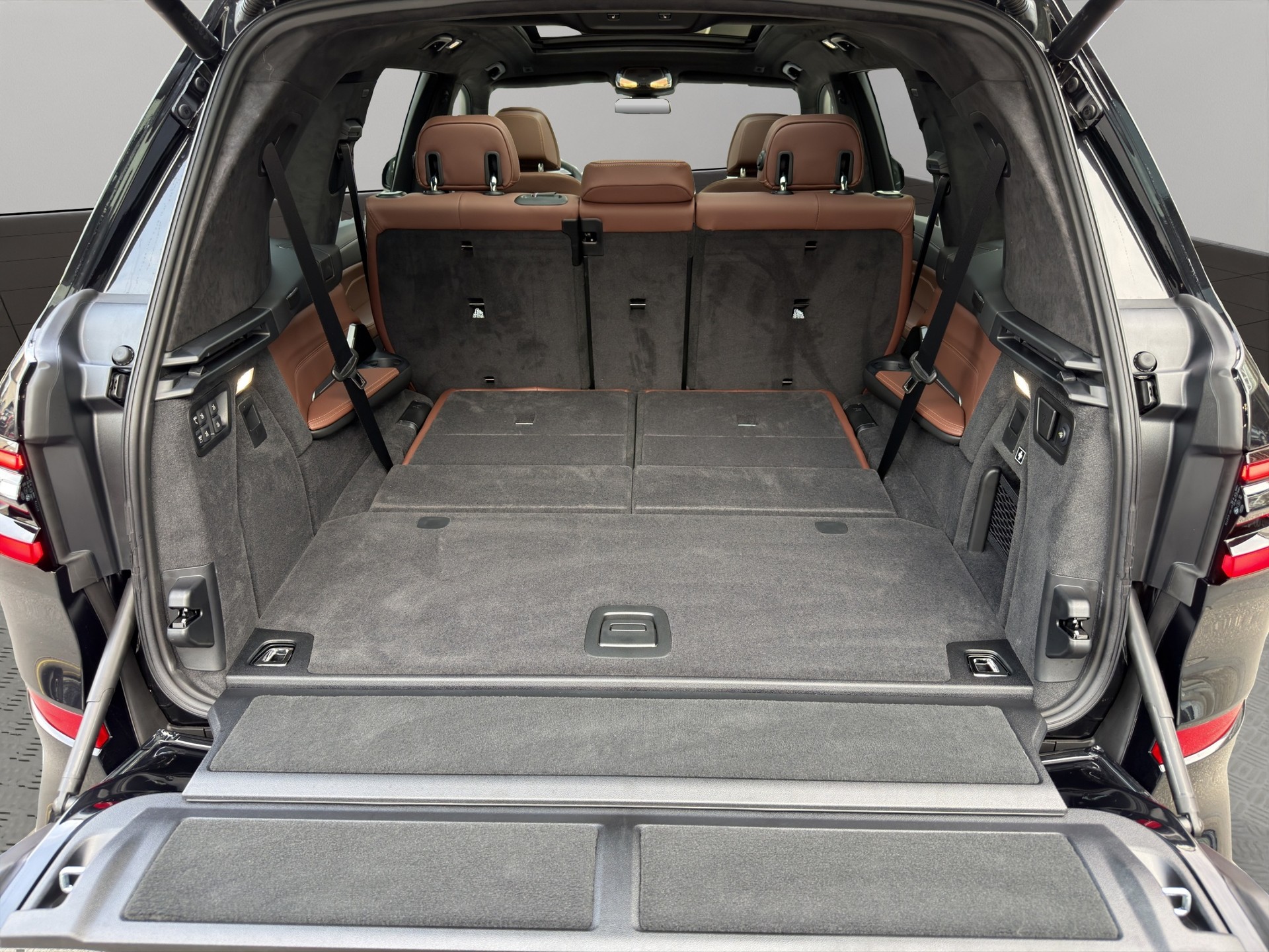 BMW X7 xDrive 48V 40d M Sport Pro Steptronic-image-18