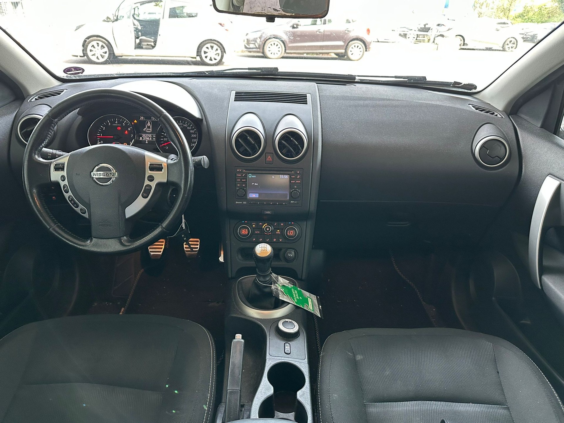 NISSAN Qashqai 2.0 4WD tekna-image-8
