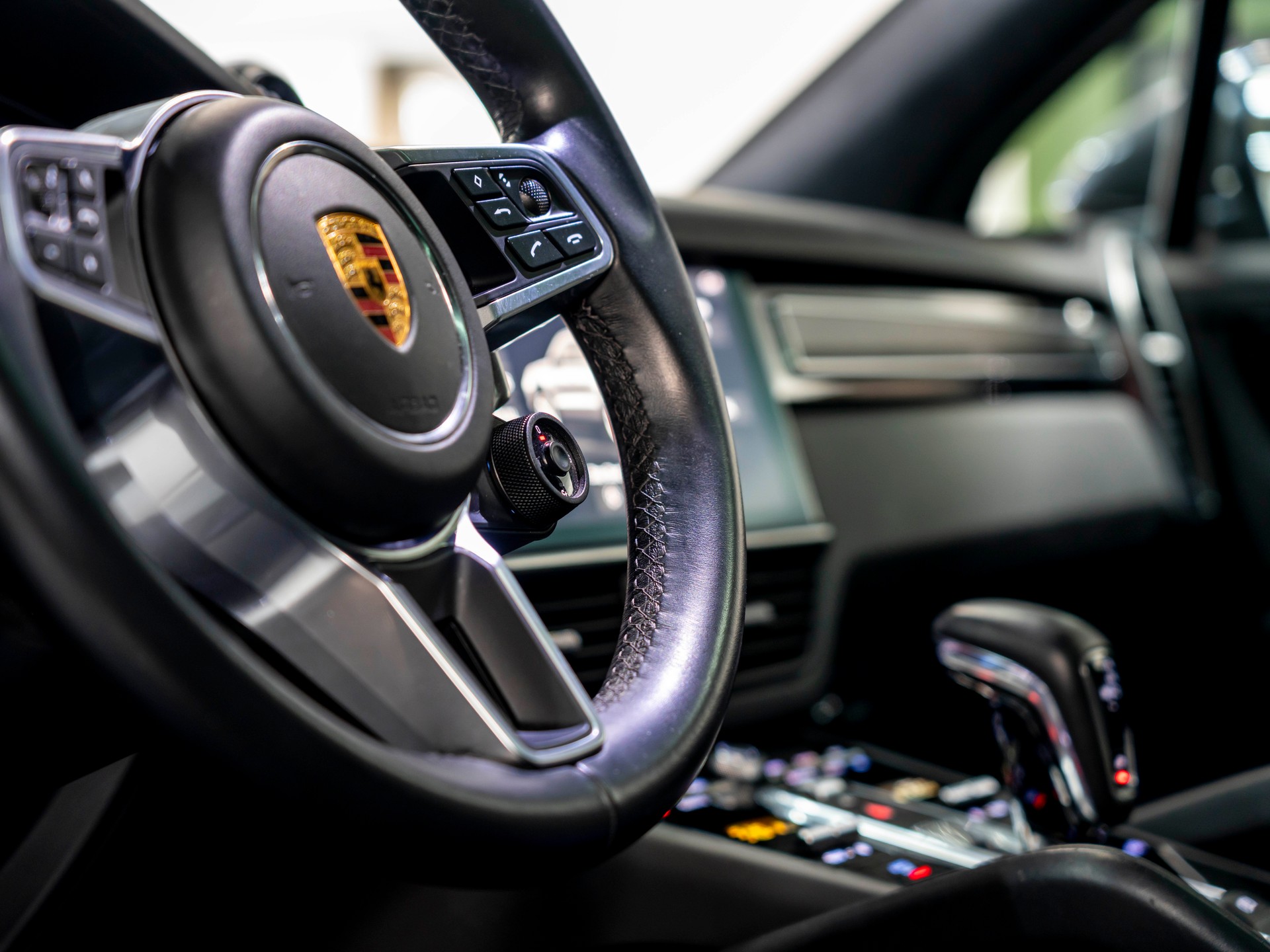 PORSCHE Cayenne GTS-image-15