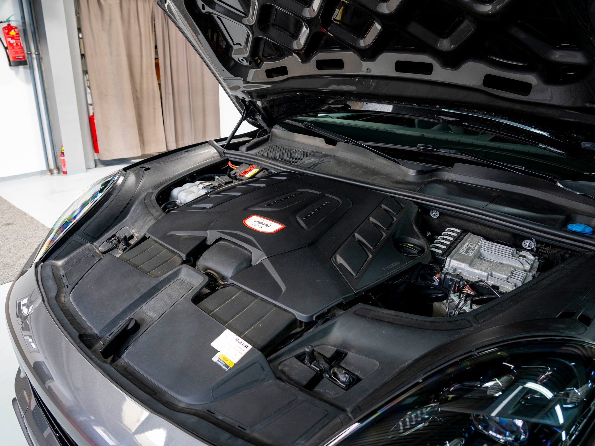 PORSCHE Cayenne GTS-image-30