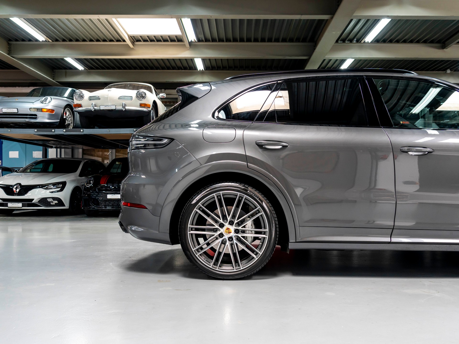 PORSCHE Cayenne GTS-image-11