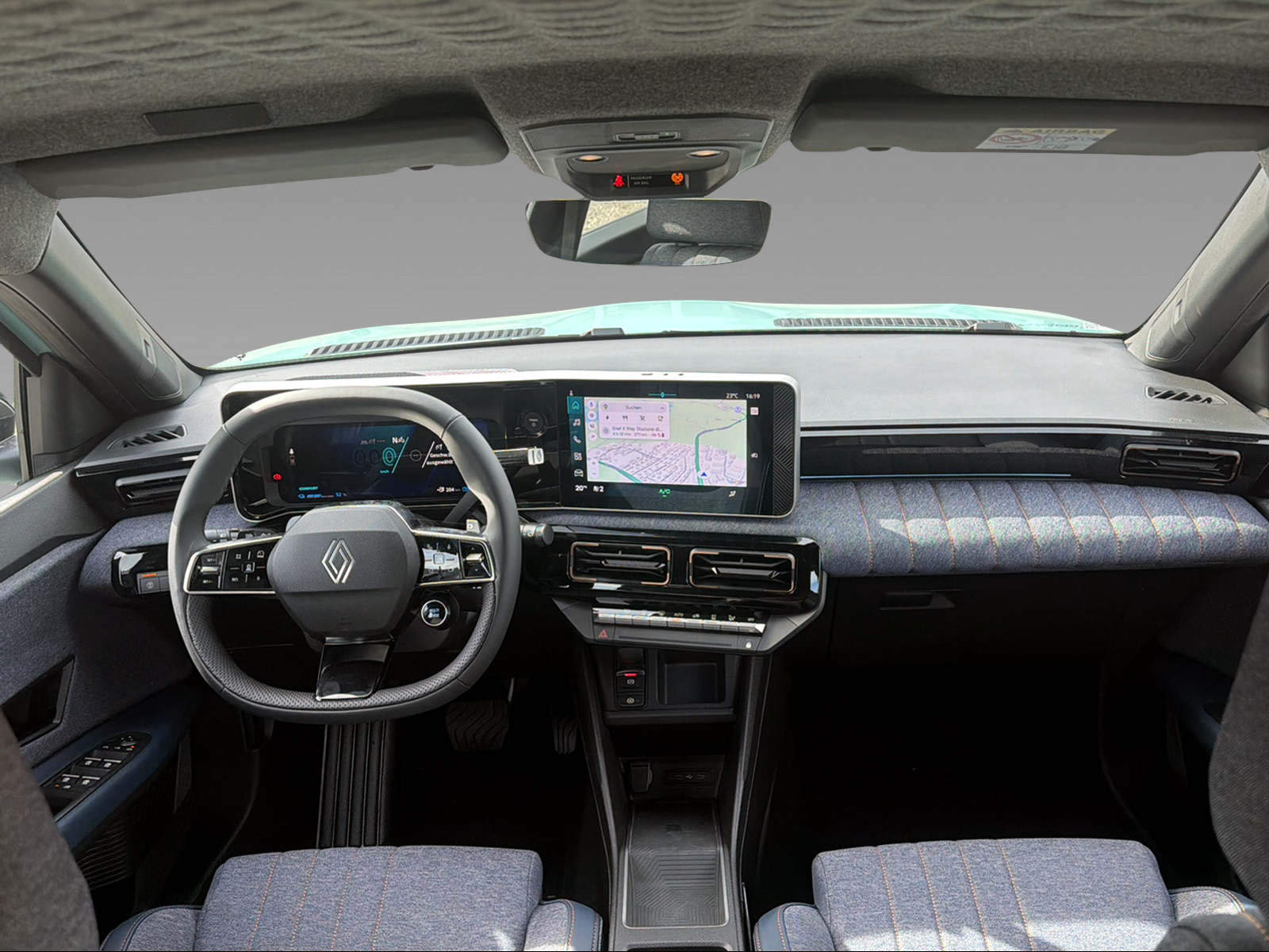 RENAULT R4 E-Tech Comfort Range techno-image-15