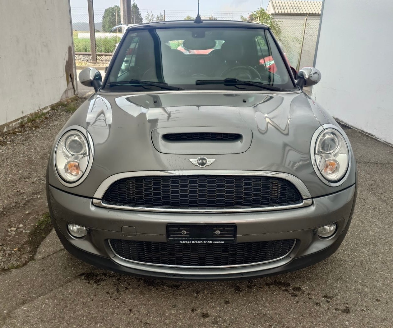 MINI Cooper S Cabriolet-image-2