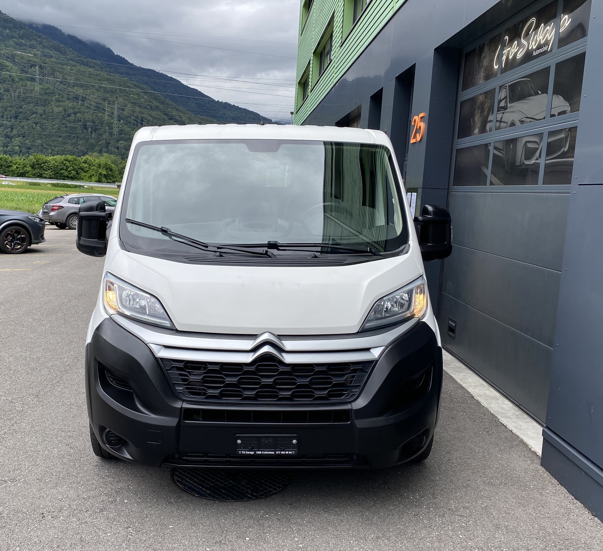 CITROEN Jumper 30 2.0 BlueHDi 130 Attraction L1H2-image-1