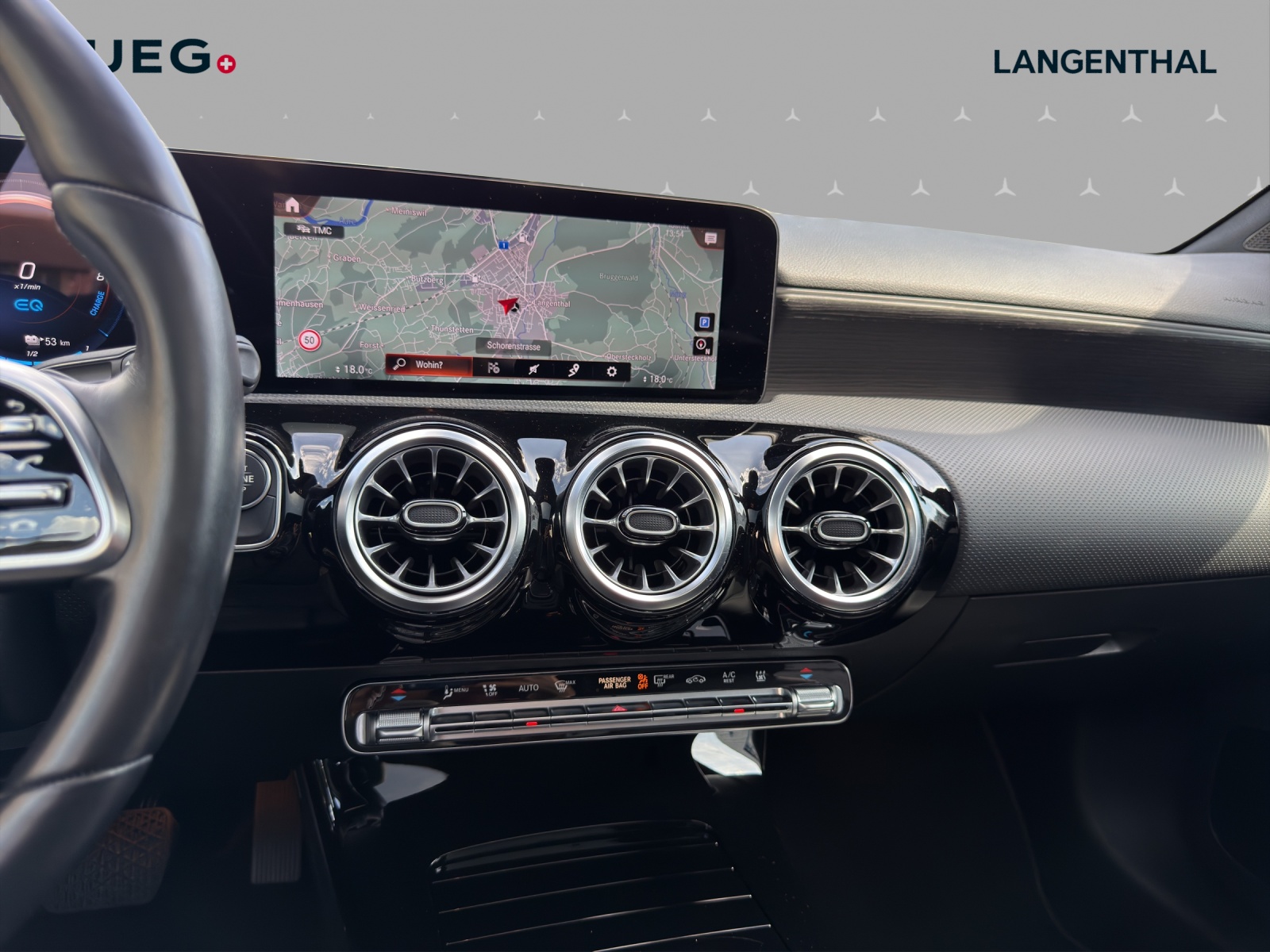MERCEDES-BENZ A 250e Progressive 8G-DCT-image-11