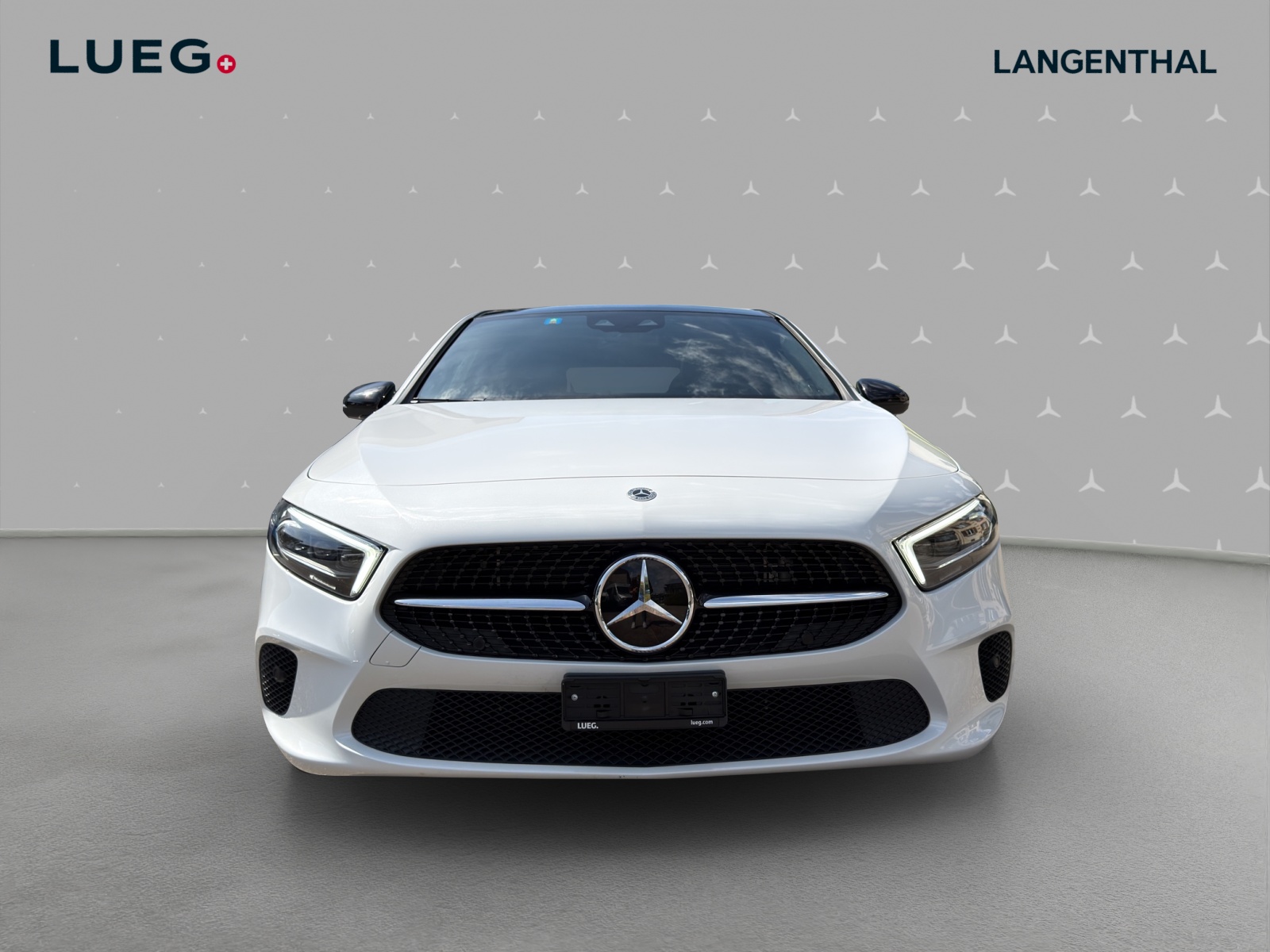 MERCEDES-BENZ A 250e Progressive 8G-DCT-image-5
