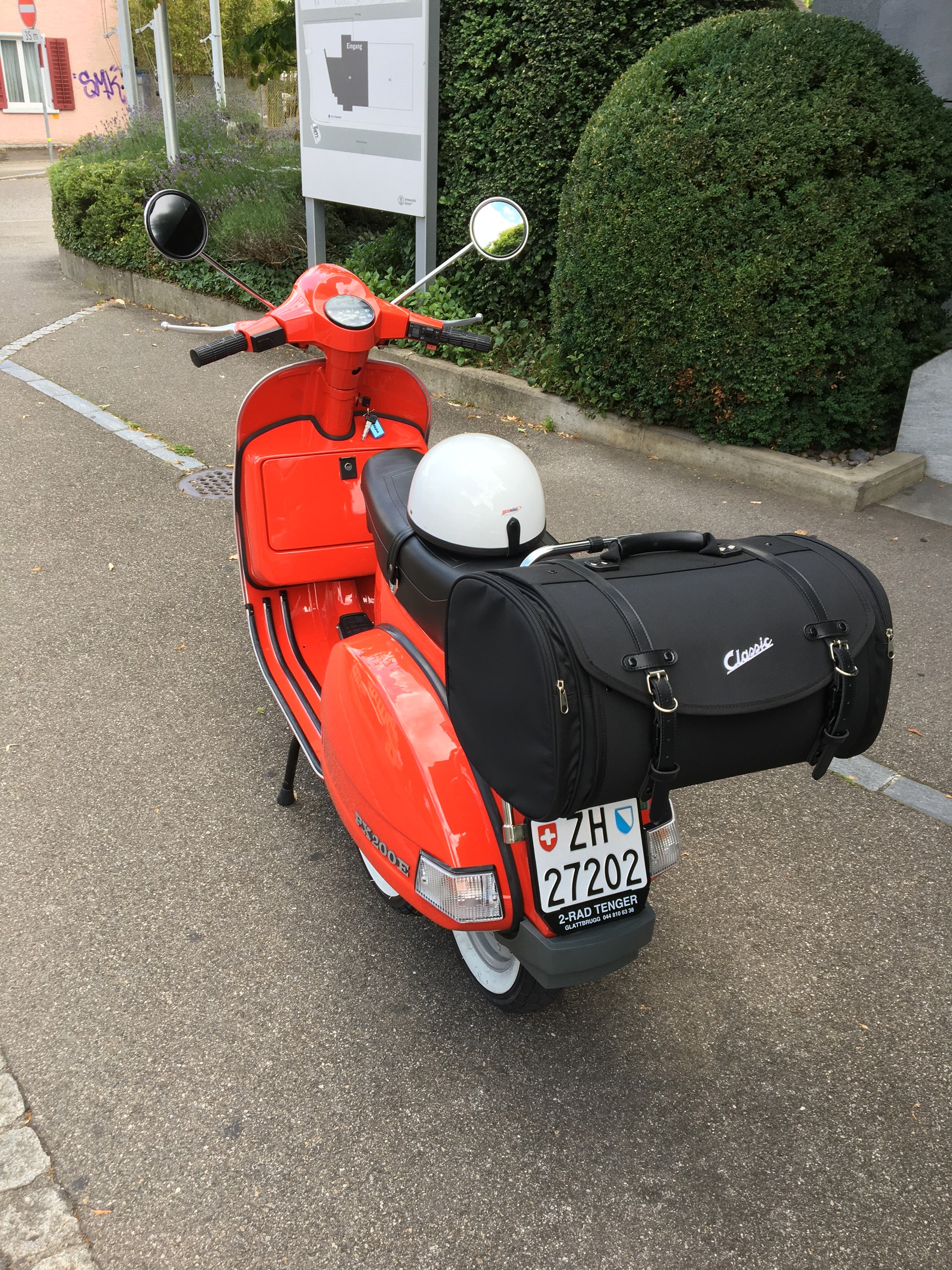PIAGGIO P 200 E-image-3