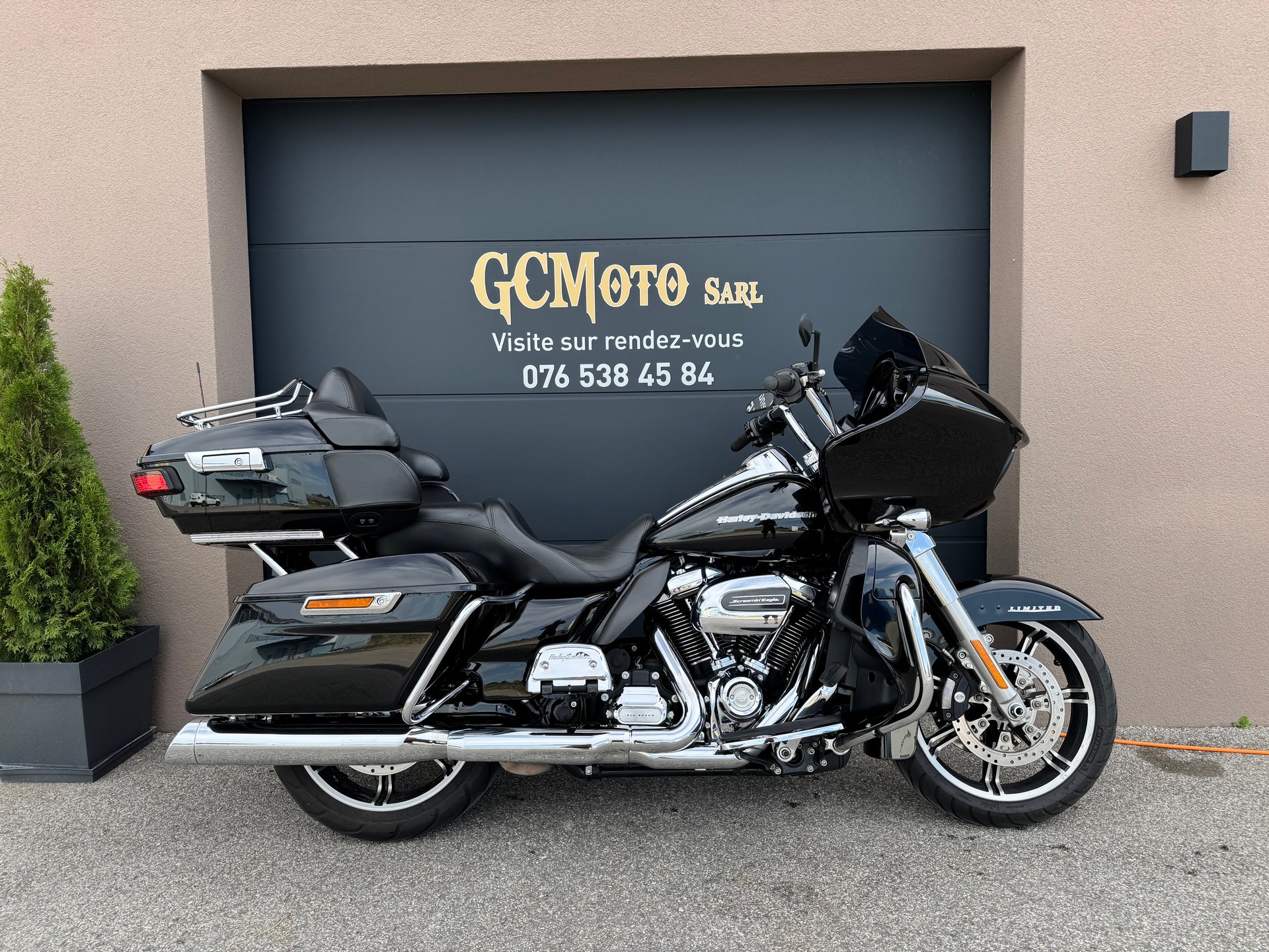 HARLEY-DAVIDSON FLTRK Road Glide Limited 114