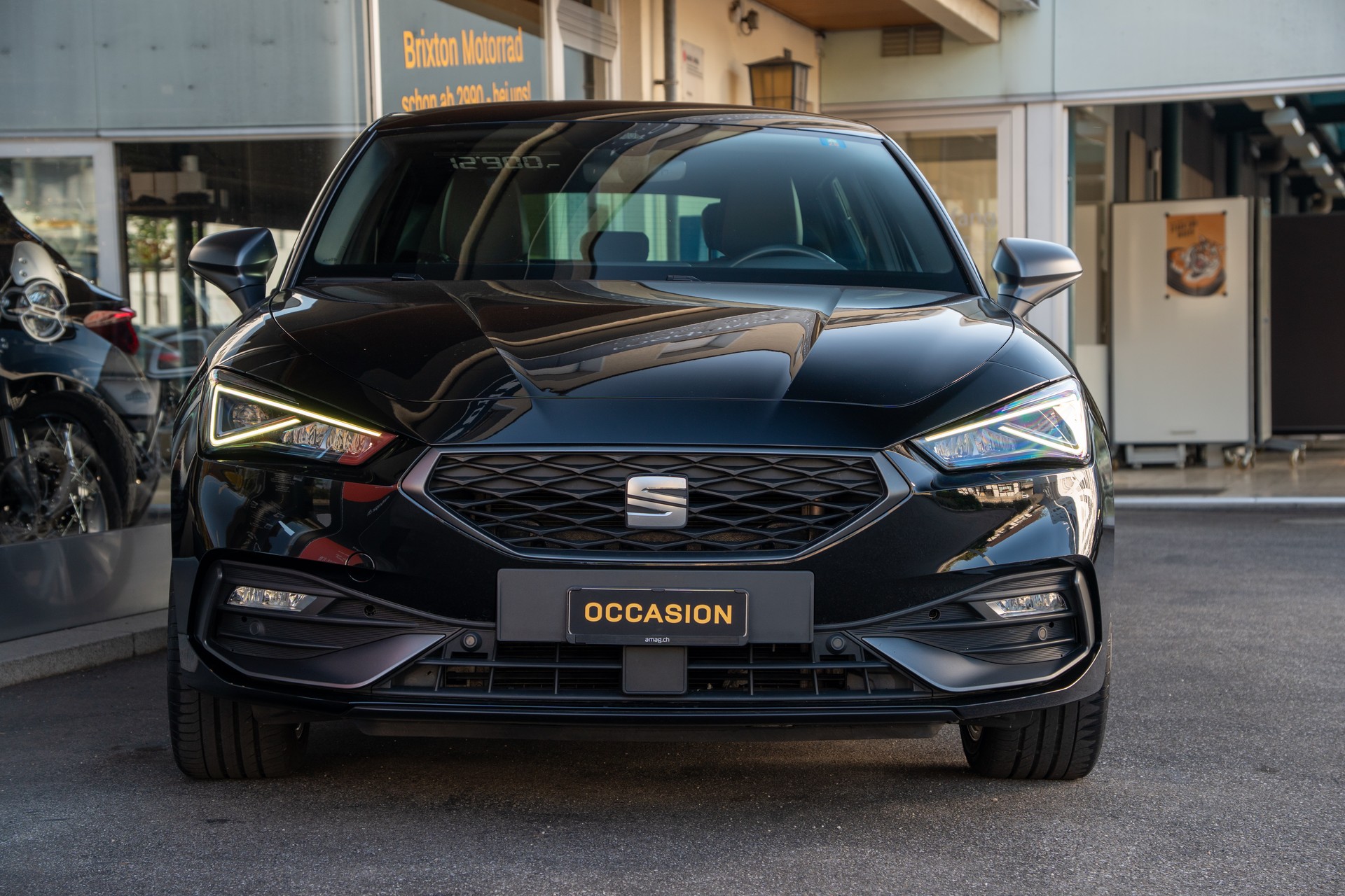 SEAT Leon 1.5 TGI DSG Hola FR-image-1