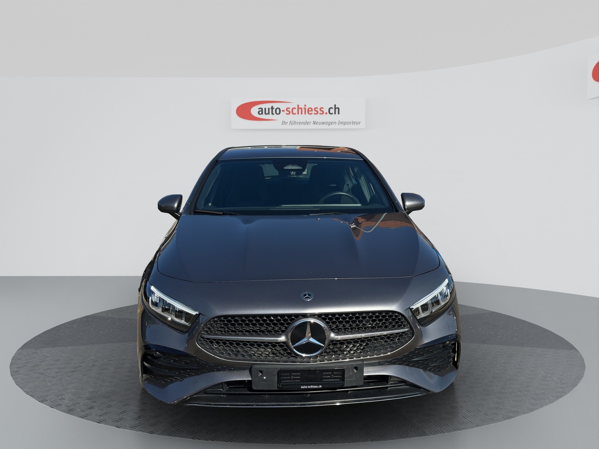 MERCEDES-BENZ A 180 AMG Line 7G-DCT-image-2