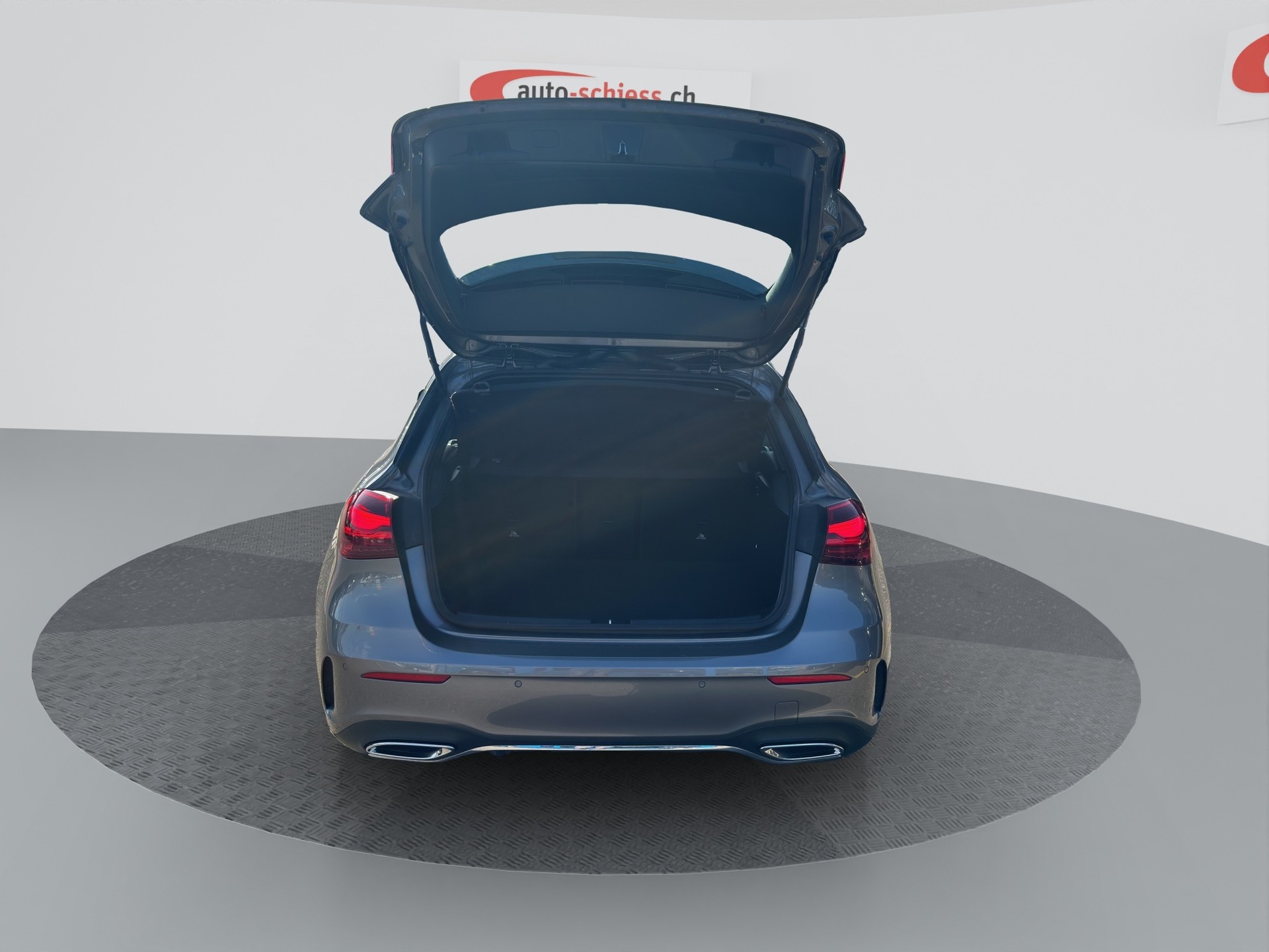 MERCEDES-BENZ A 180 AMG Line 7G-DCT-image-1