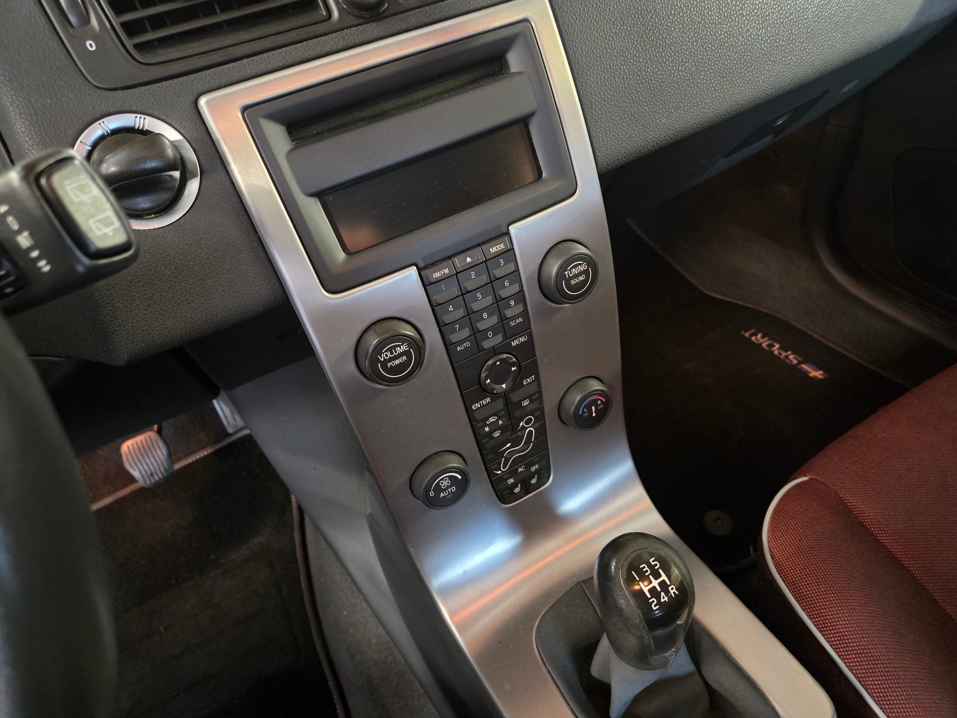 VOLVO C30 2.0-image-14
