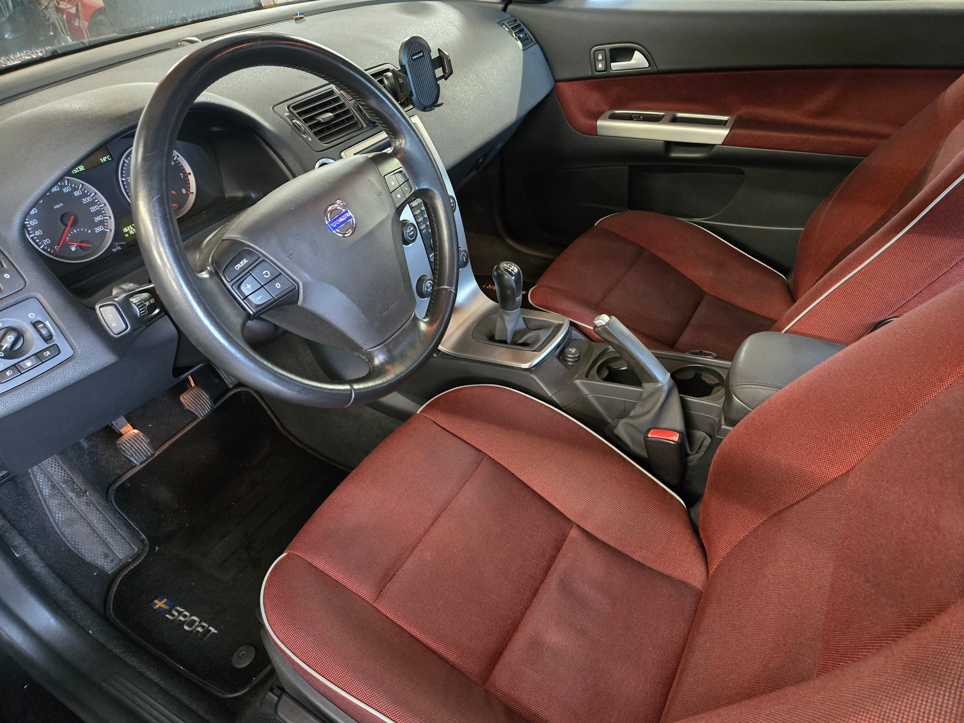 VOLVO C30 2.0-image-7