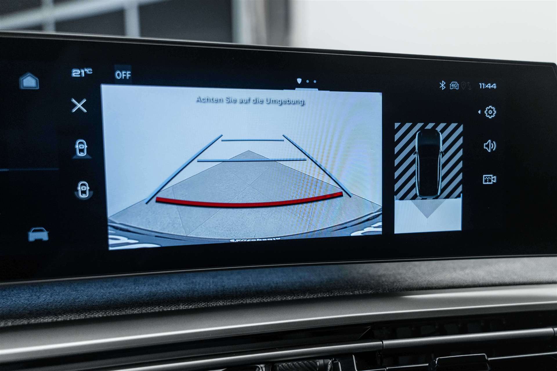 PEUGEOT 3008 145 GT Hybrid e-DCS-Automat-image-16