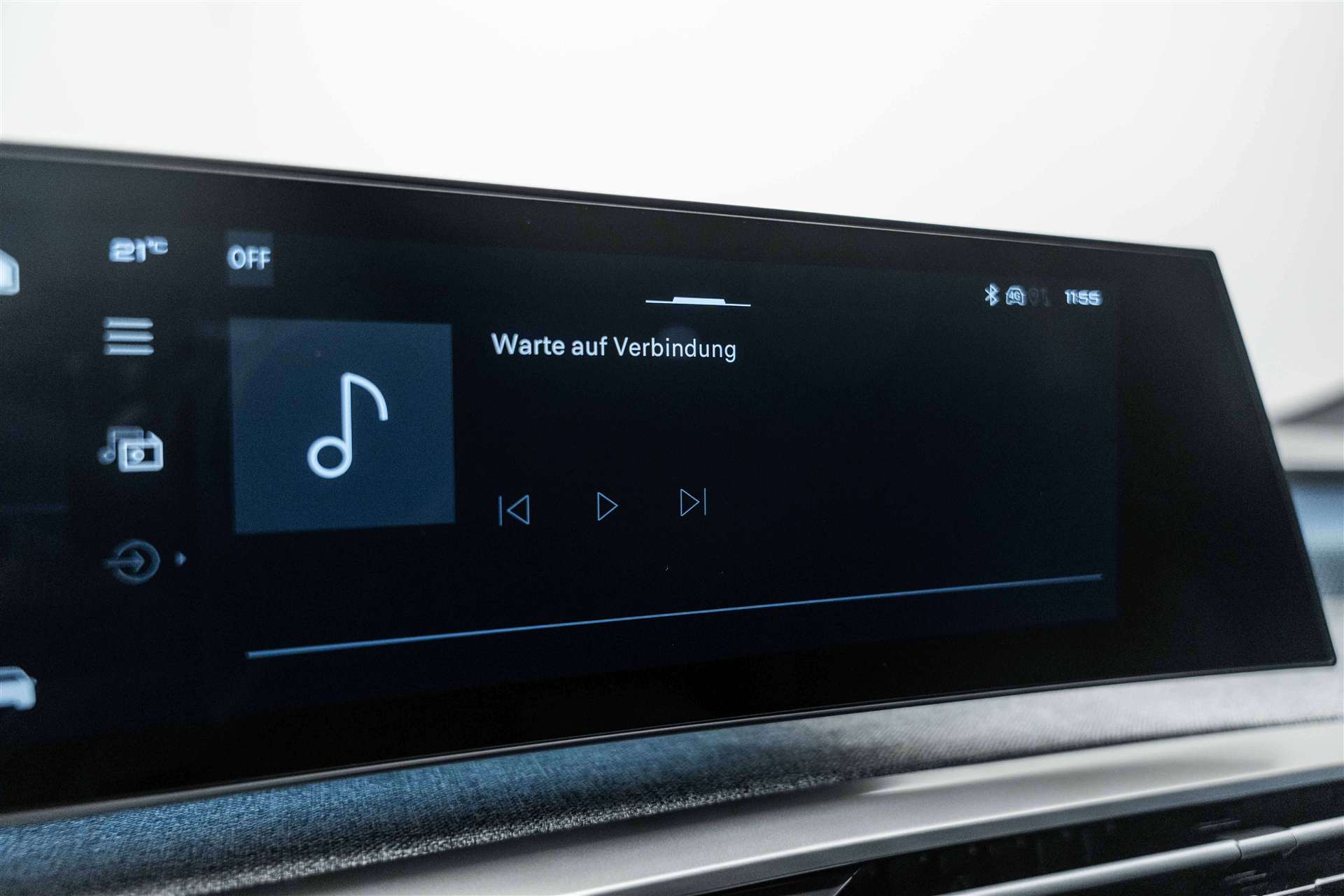PEUGEOT 3008 145 GT Hybrid e-DCS-Automat-image-18