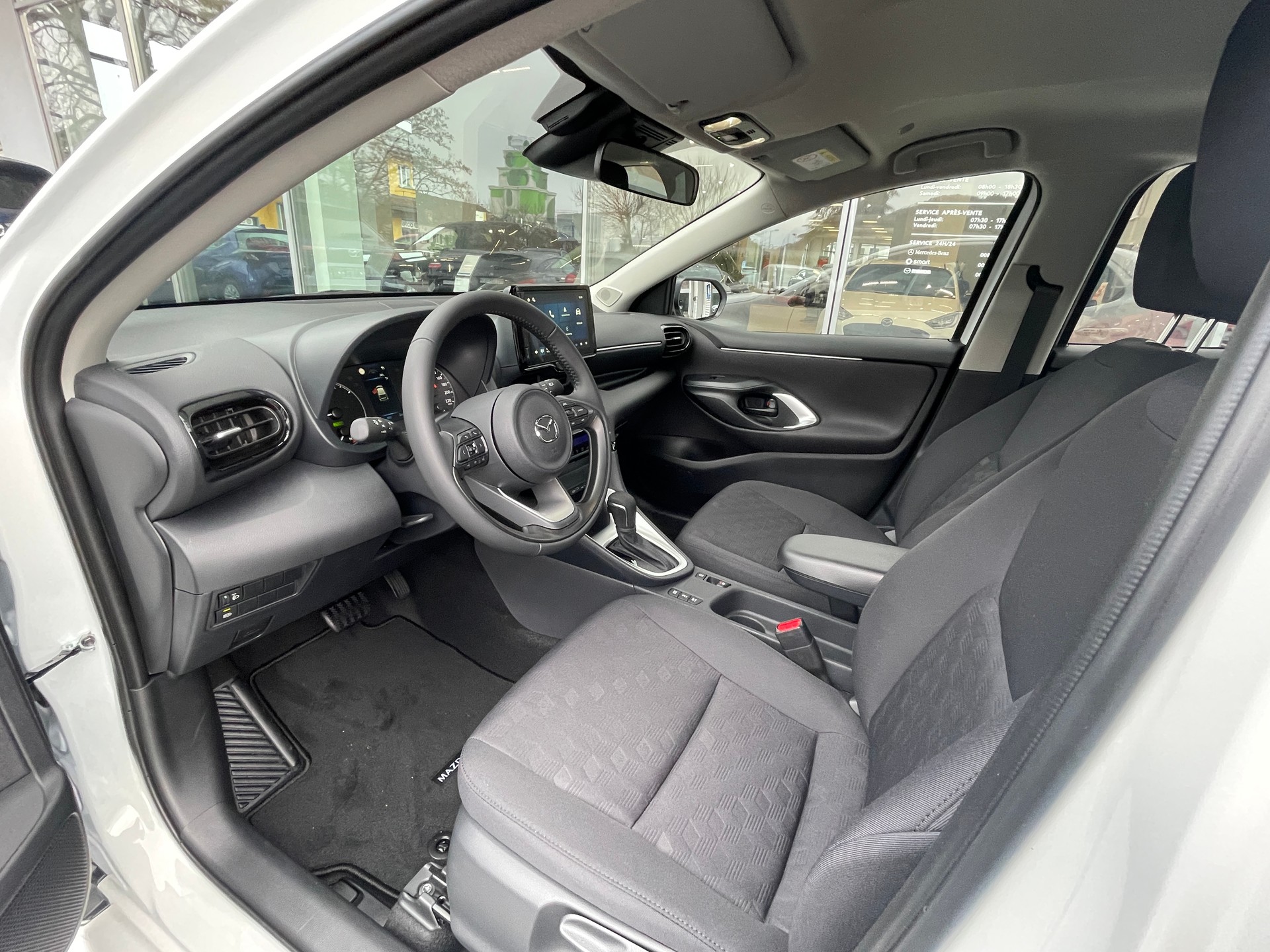 MAZDA 2 Hybrid Prime-line-image-5