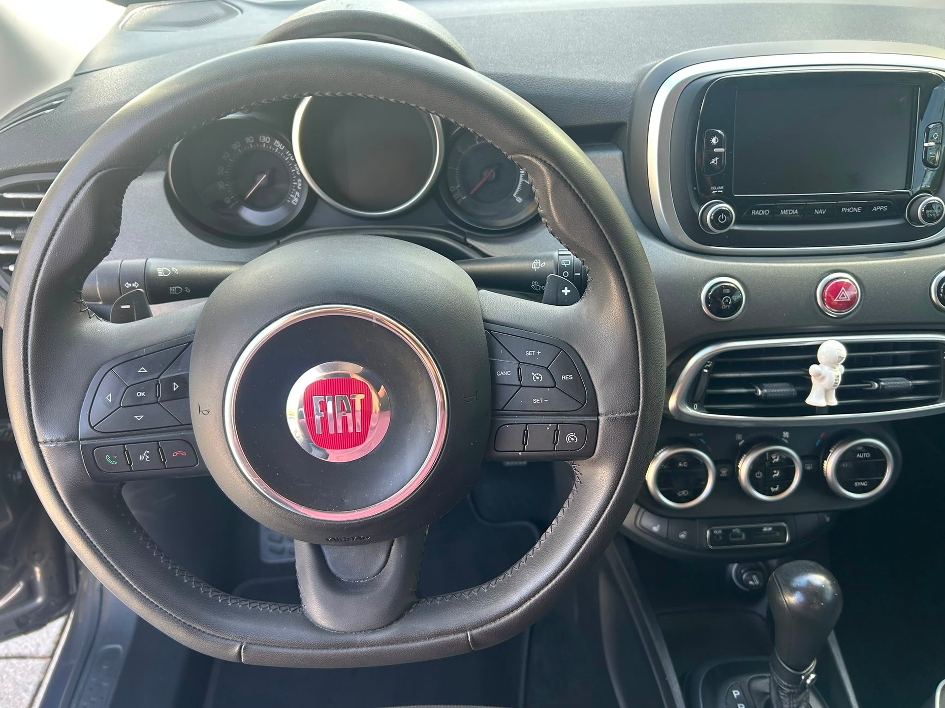 FIAT 500X 1.4T Cross 4x4 Automatic-image-9