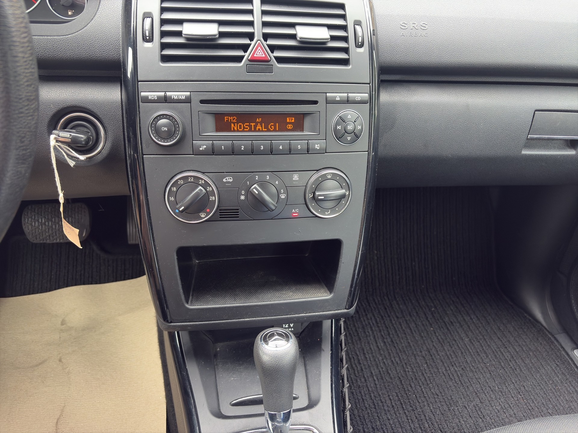 MERCEDES-BENZ A 160 (150) Classic Autotronic-image-11